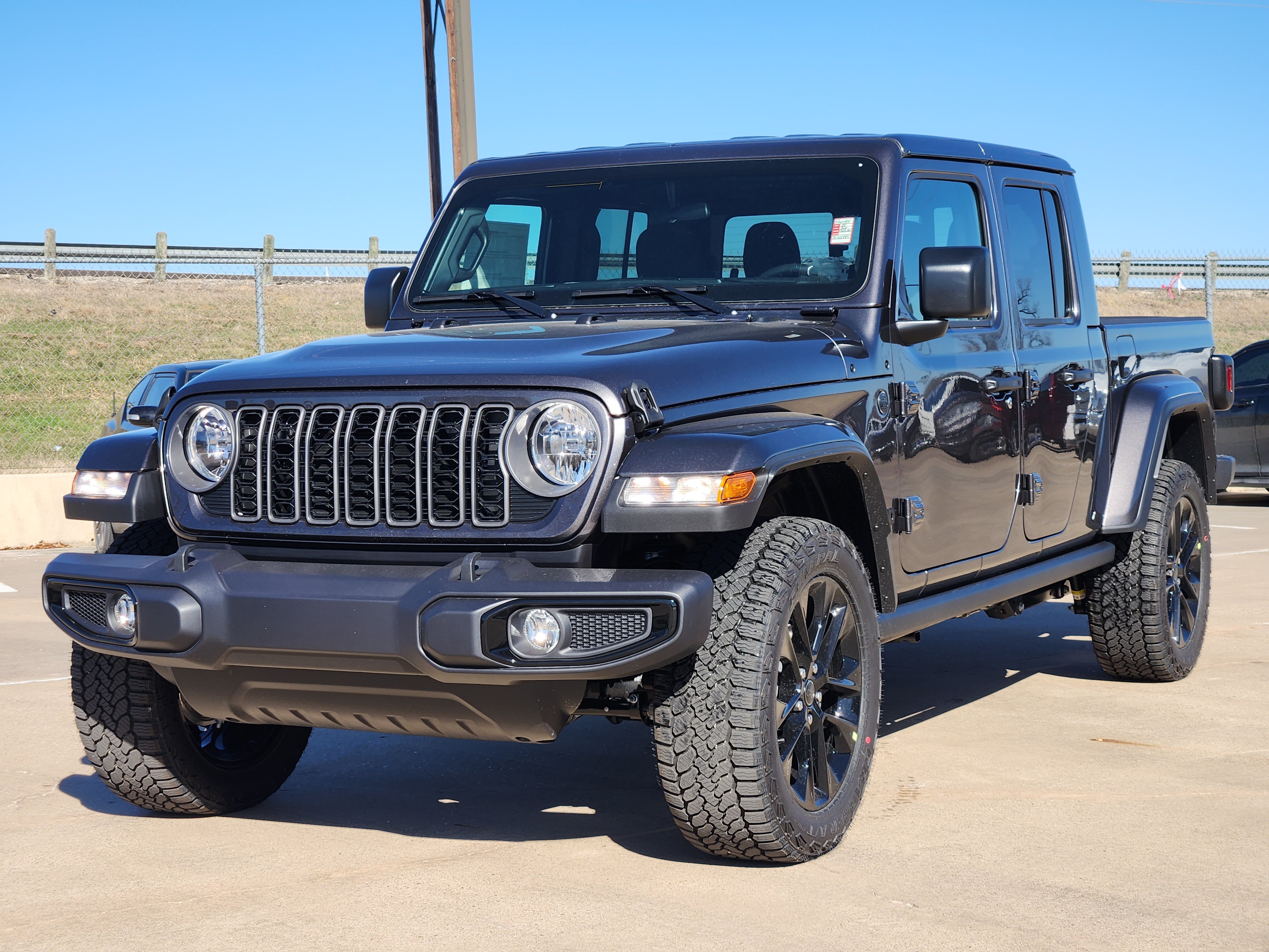 2025 Jeep Gladiator Nighthawk 2