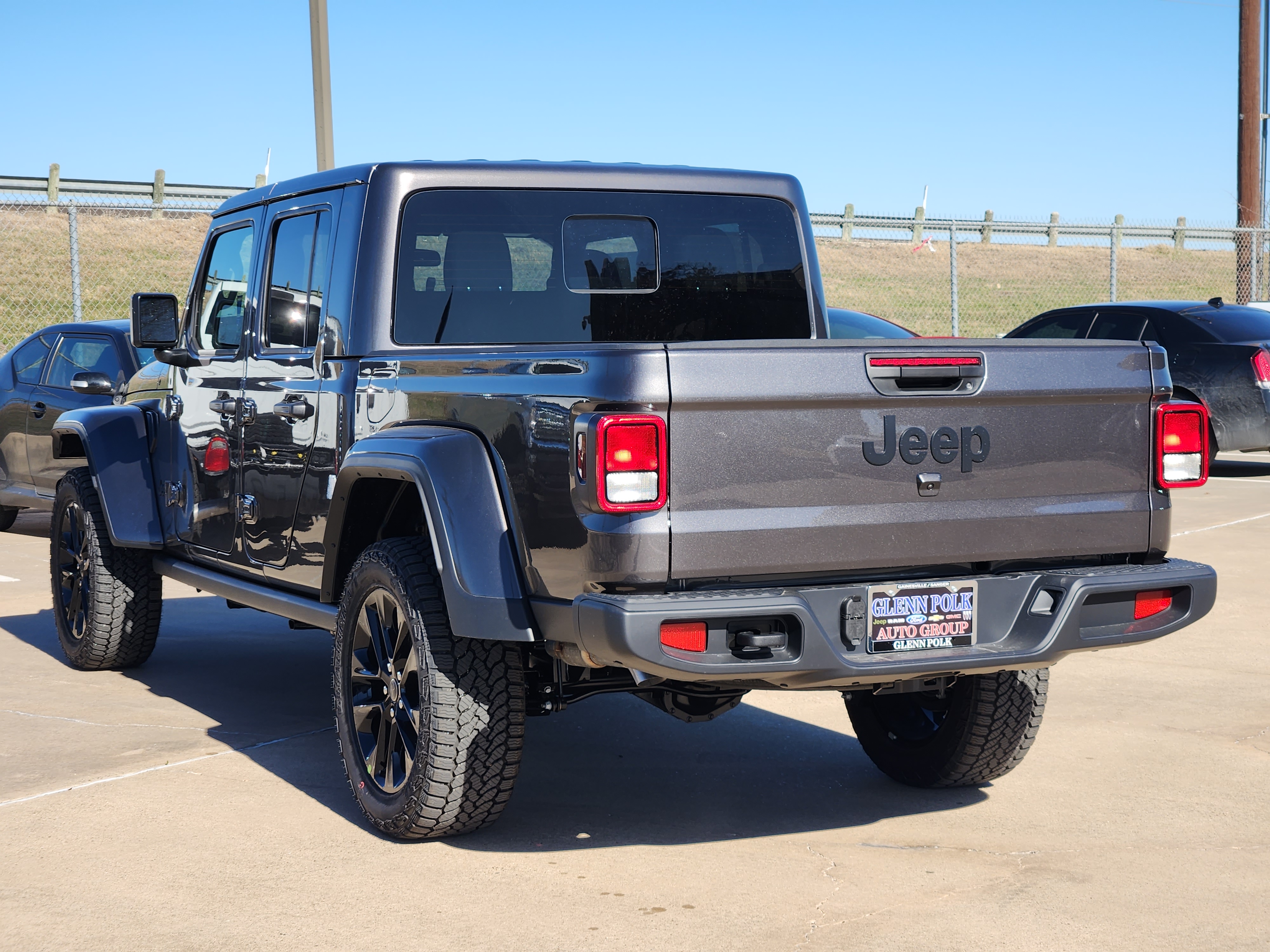 2025 Jeep Gladiator Nighthawk 4