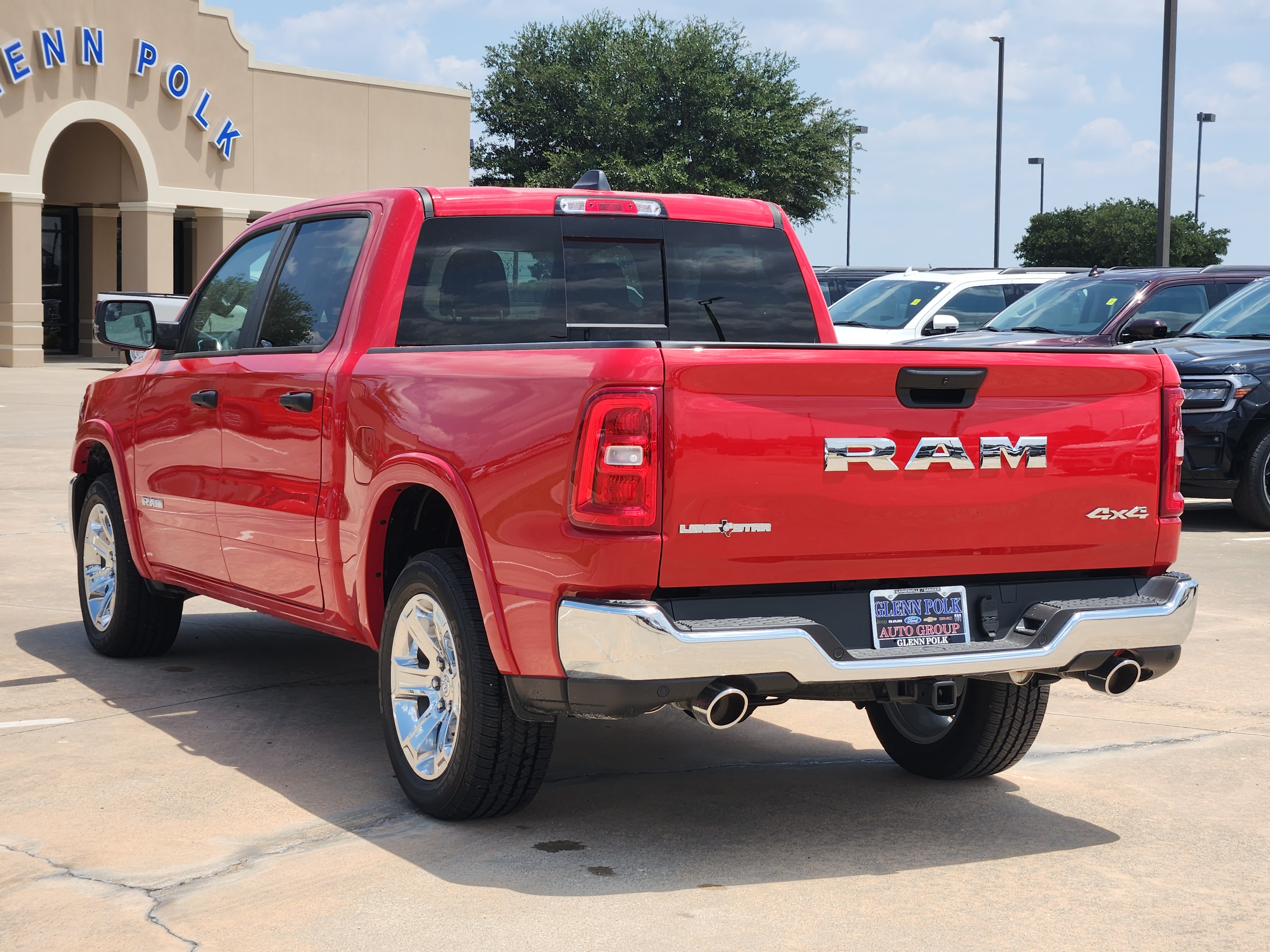 2025 Ram 1500 Big Horn/Lone Star 2