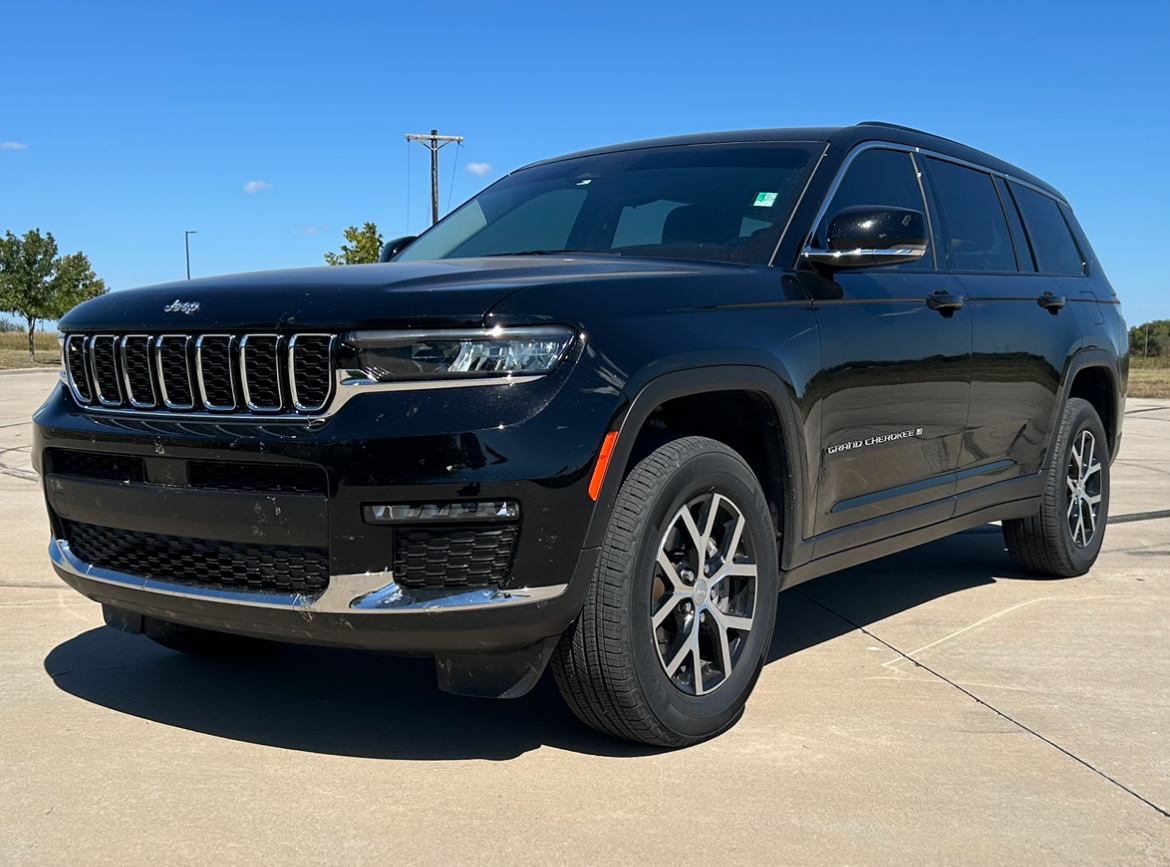 2023 Jeep Grand Cherokee L Limited 3