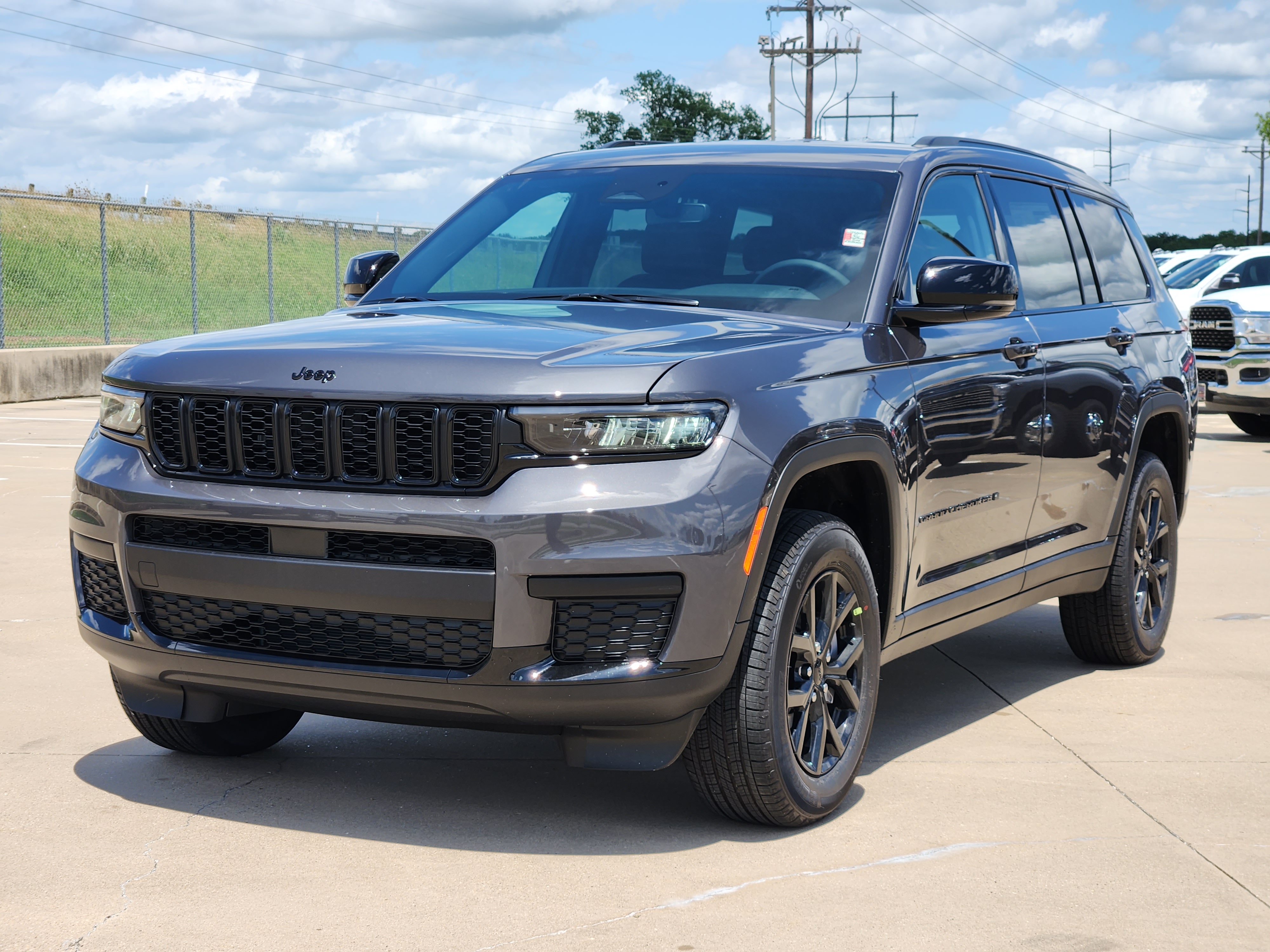 2024 Jeep Grand Cherokee L Altitude 2