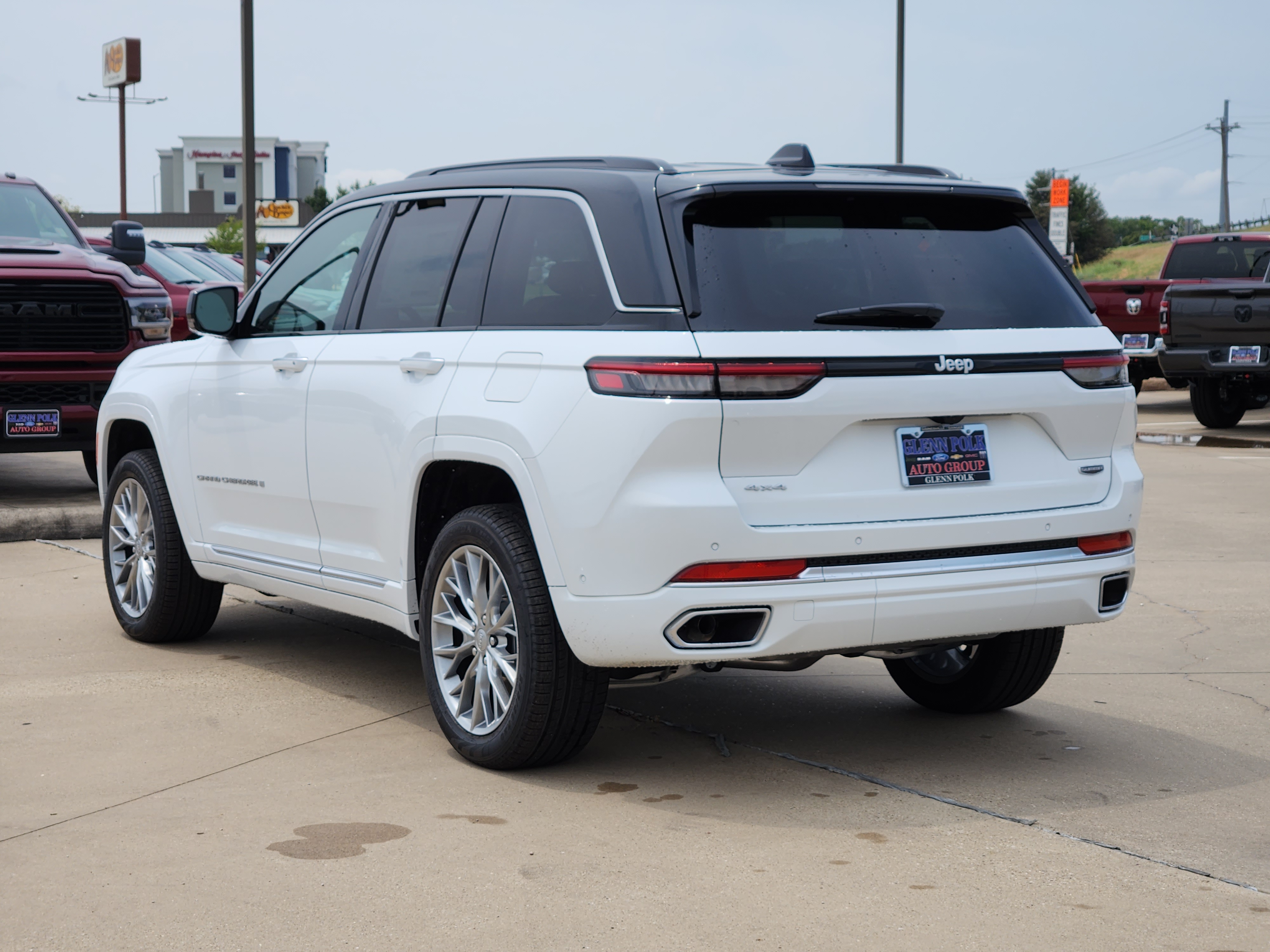 2024 Jeep Grand Cherokee Summit 4