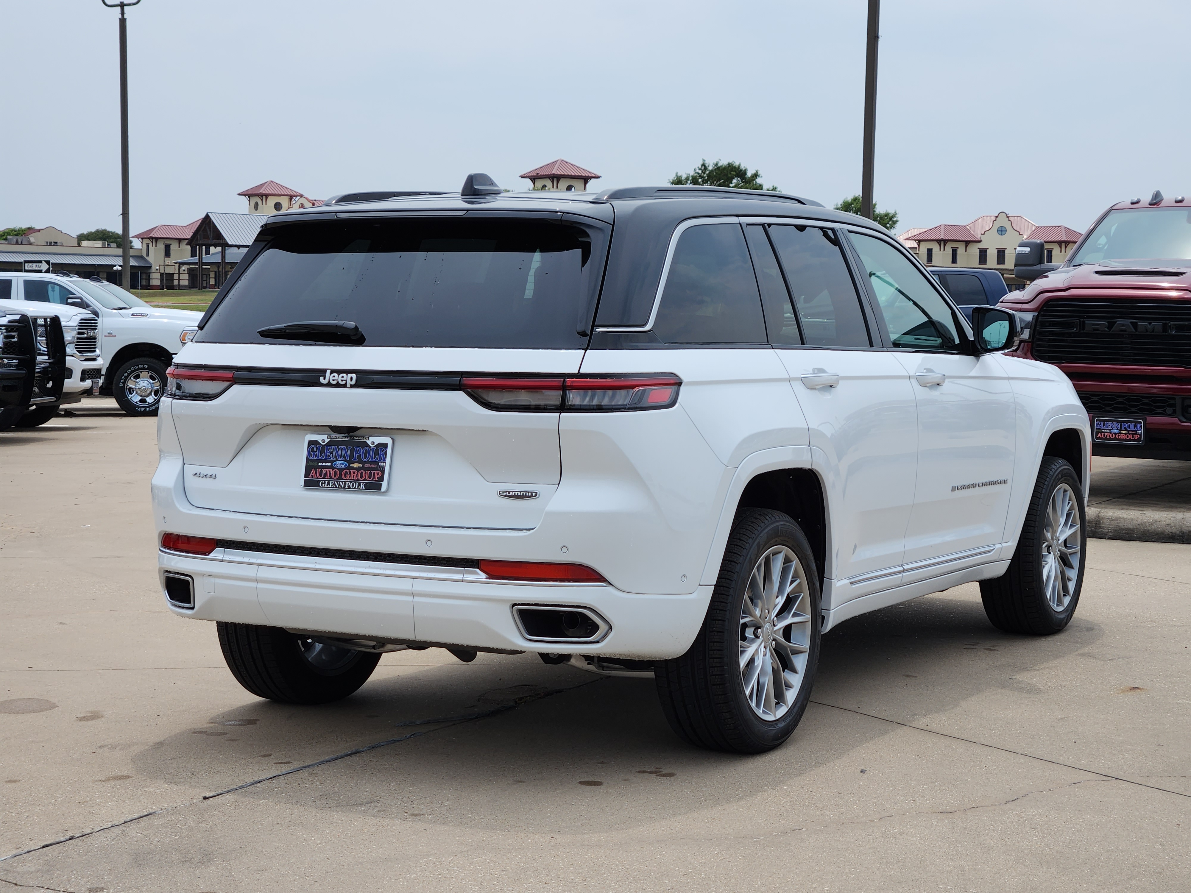 2024 Jeep Grand Cherokee Summit 5