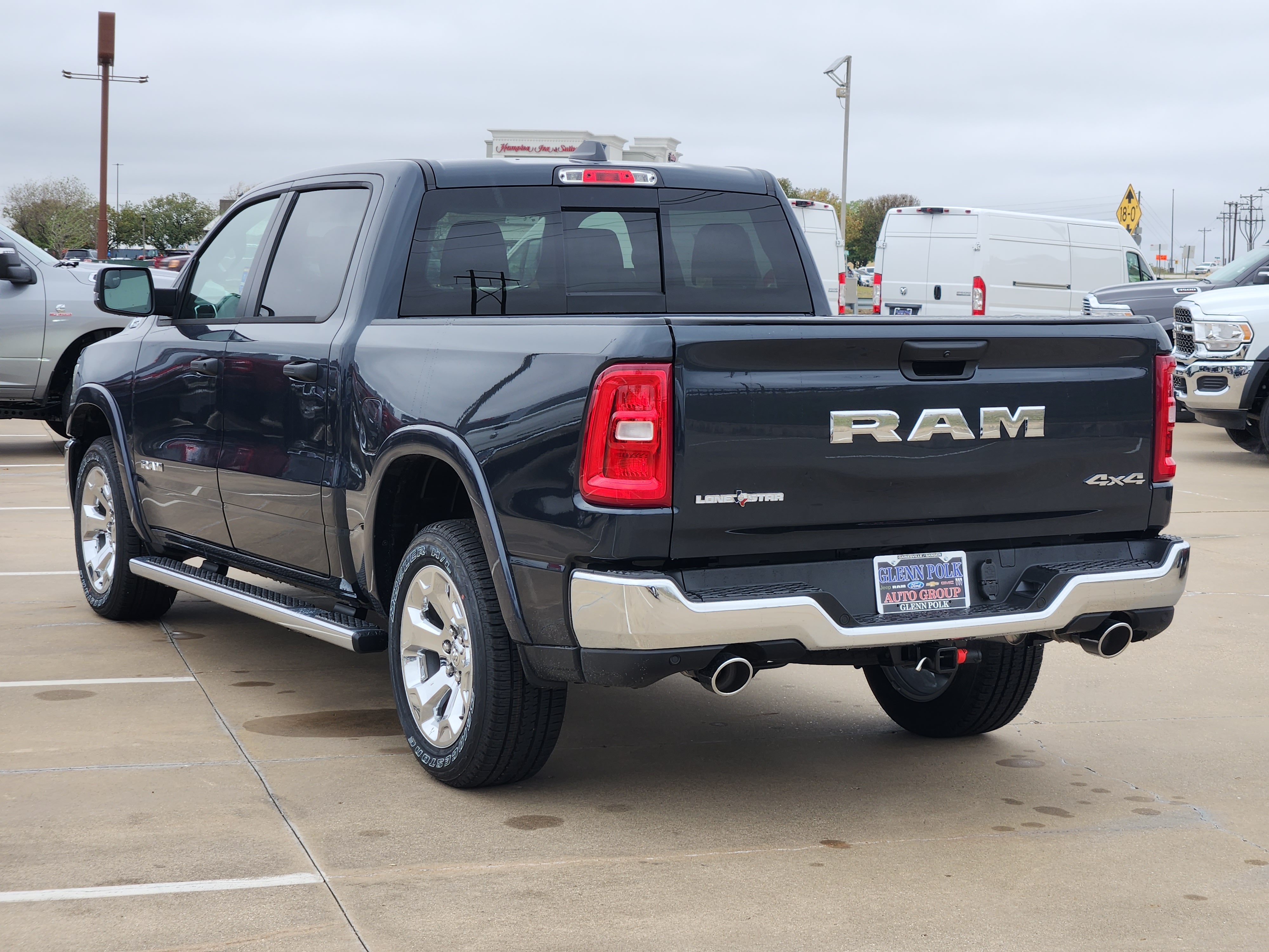 2025 Ram 1500 Big Horn/Lone Star 4