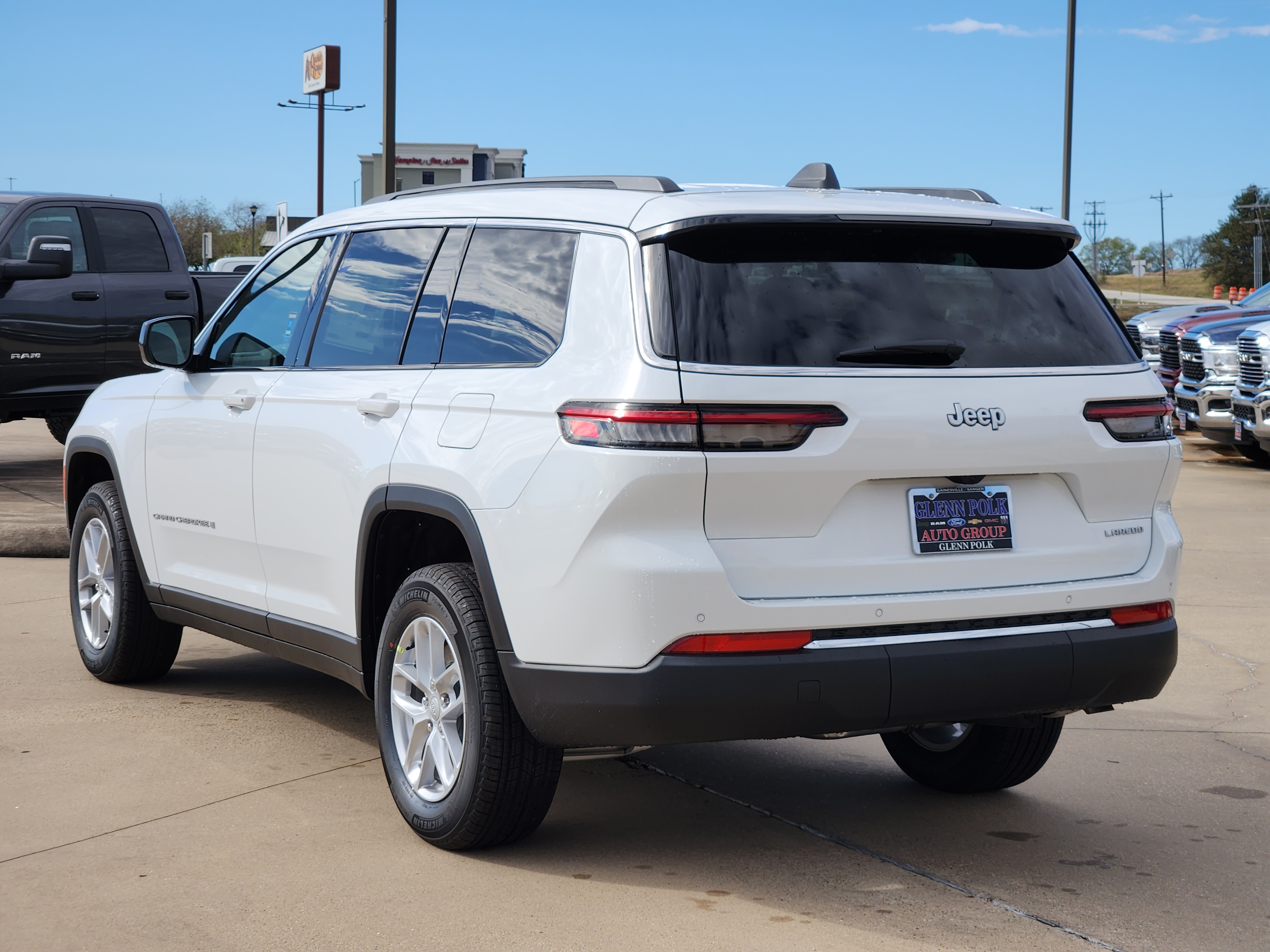 2025 Jeep Grand Cherokee L Laredo 4