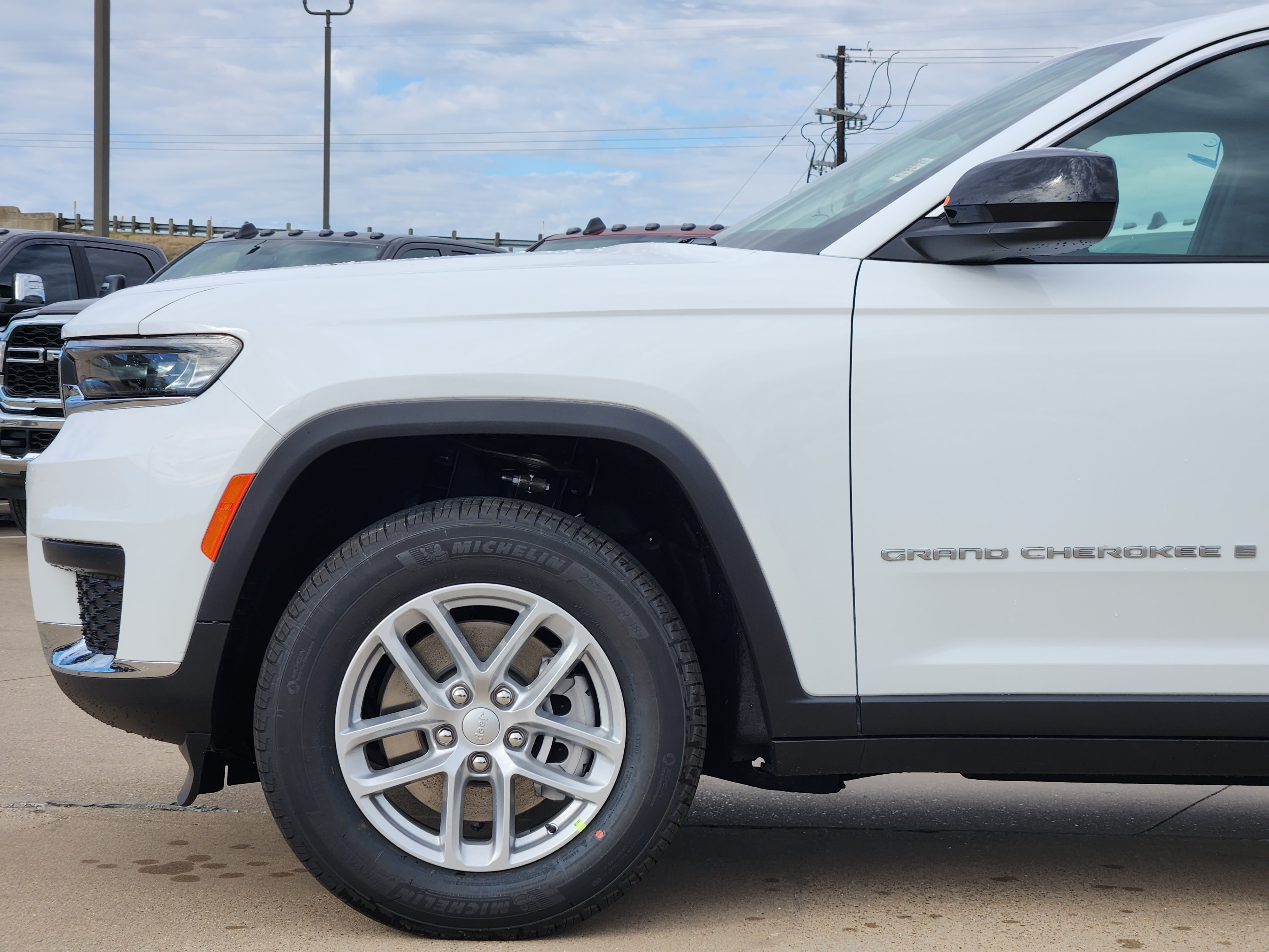 2025 Jeep Grand Cherokee L Laredo 6