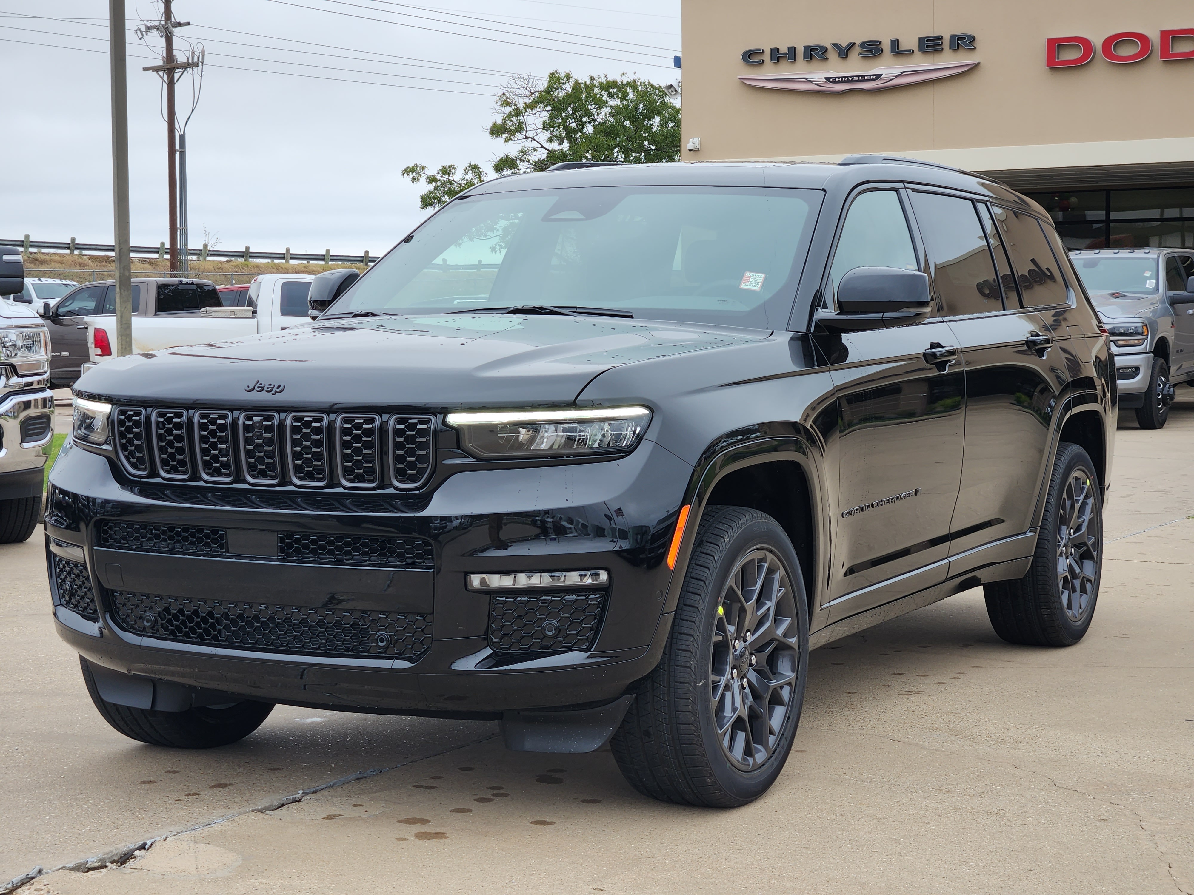 2025 Jeep Grand Cherokee L Summit 2