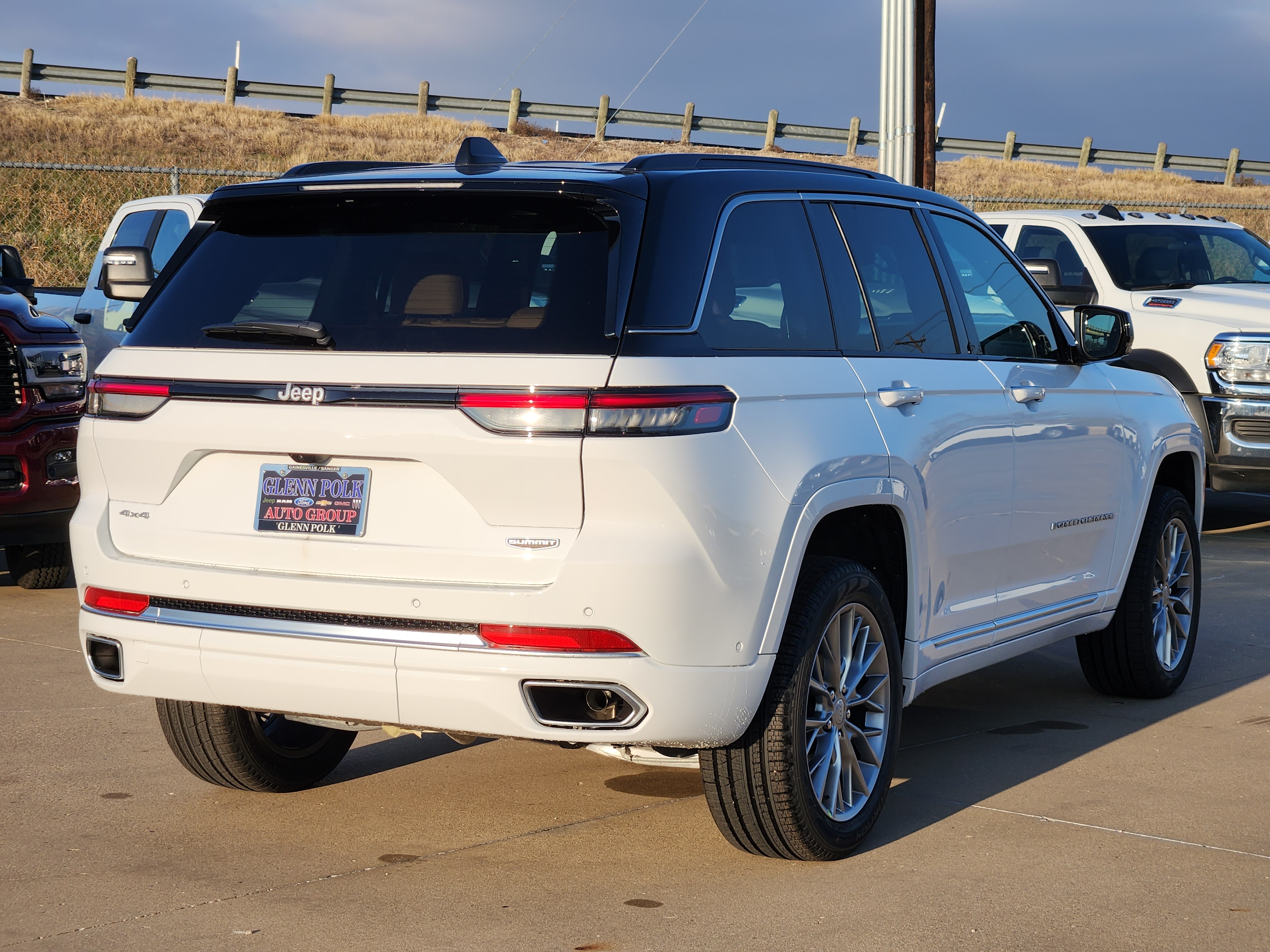 2025 Jeep Grand Cherokee Summit 4