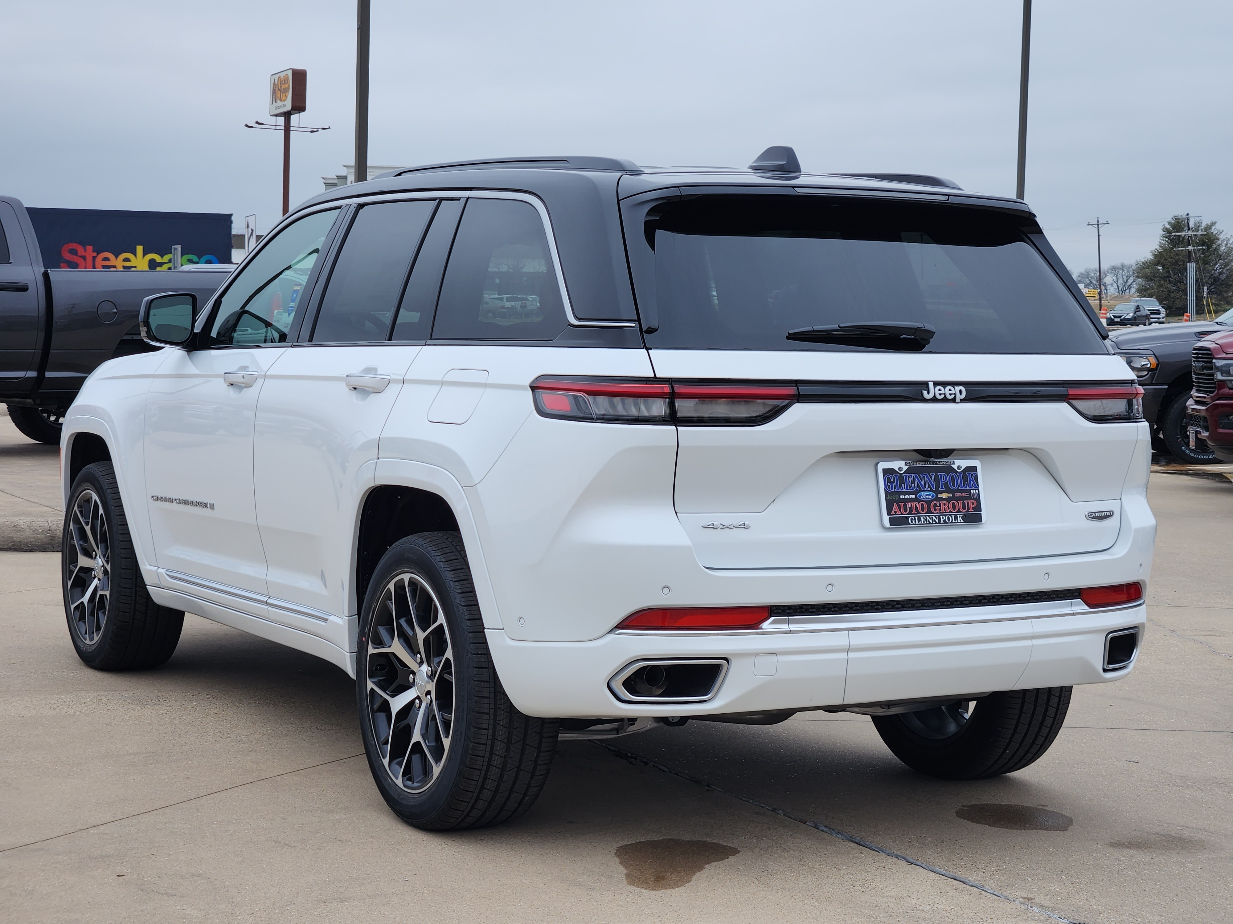 2025 Jeep Grand Cherokee Summit 4