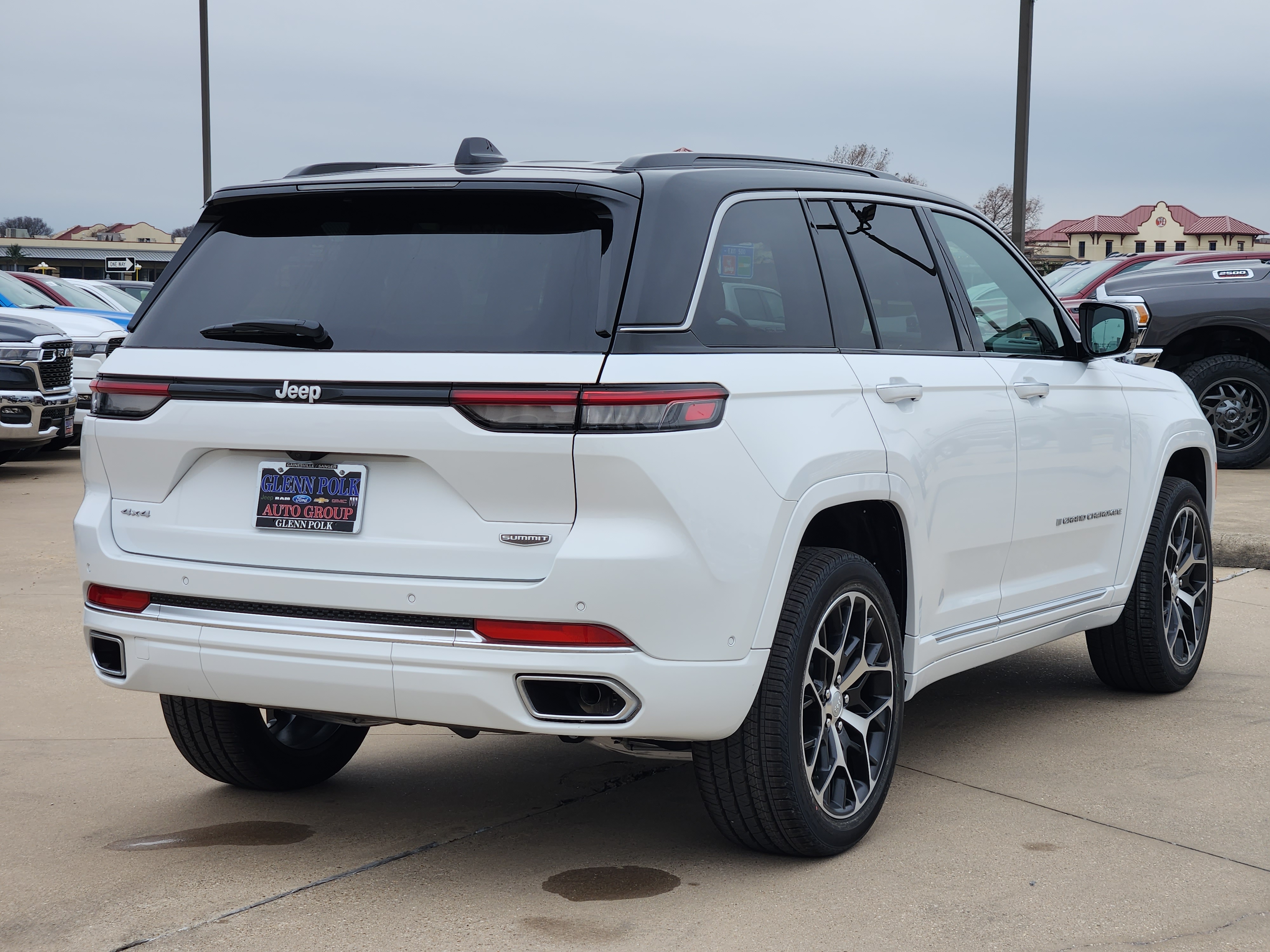 2025 Jeep Grand Cherokee Summit 5