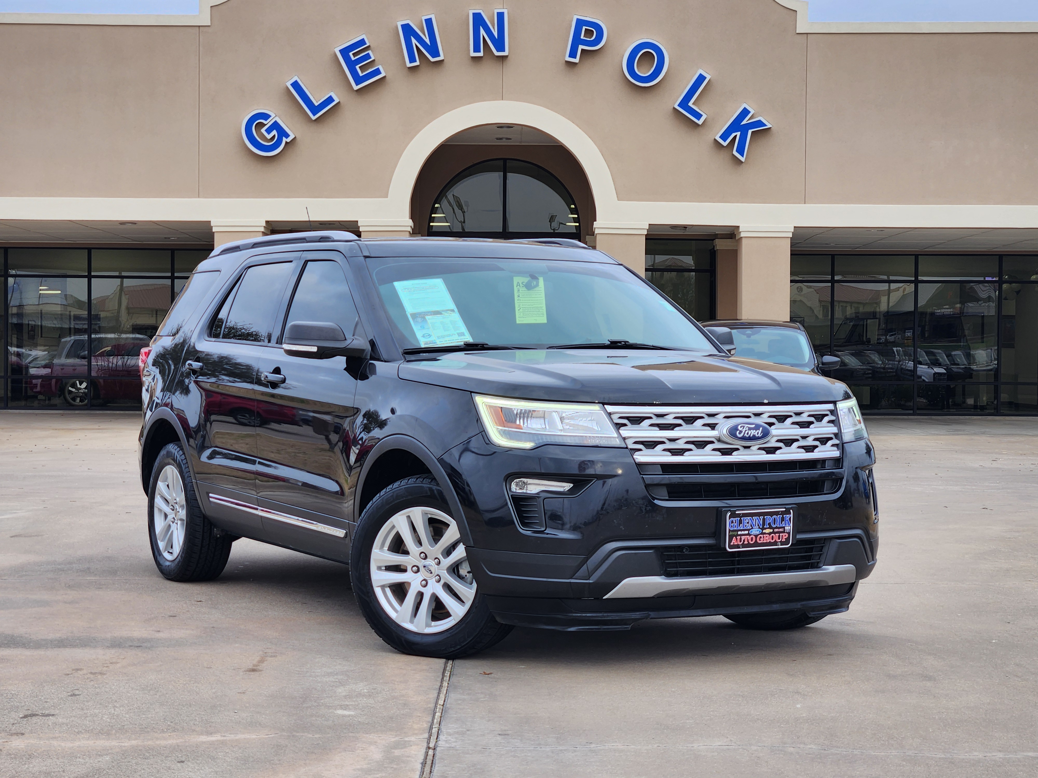 2019 Ford Explorer XLT 1