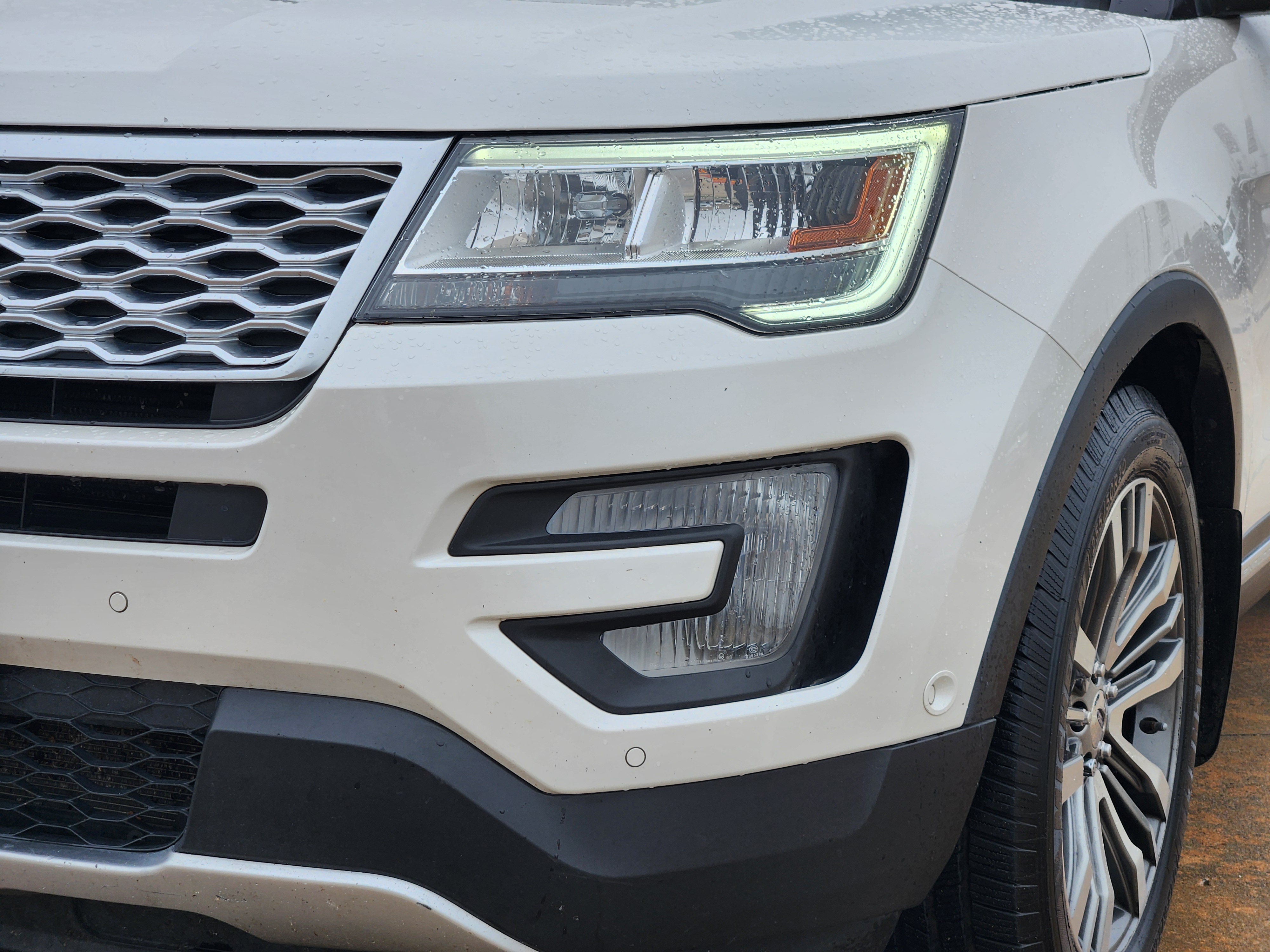 2017 Ford Explorer Platinum 9