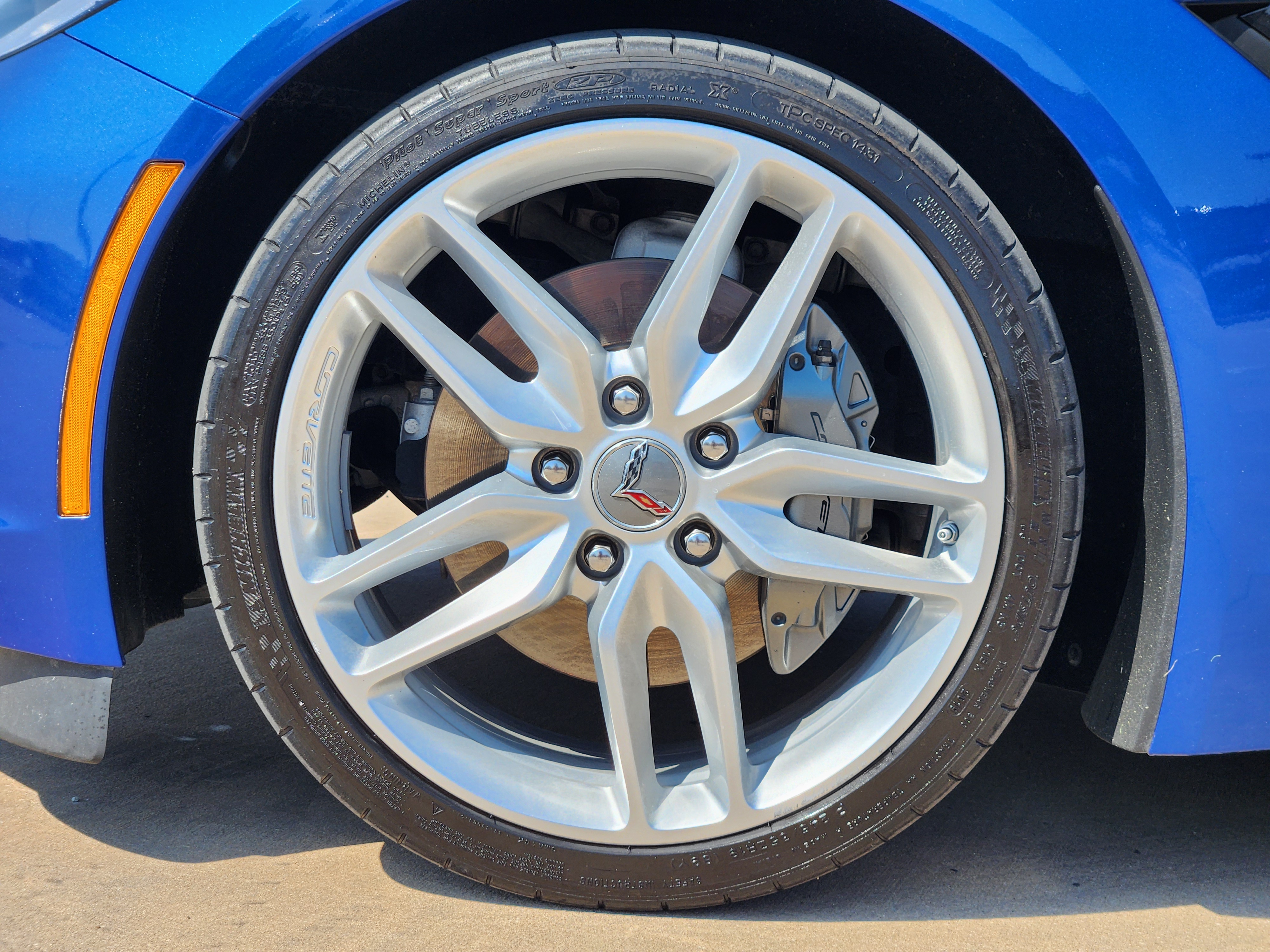 2019 Chevrolet Corvette Stingray 10