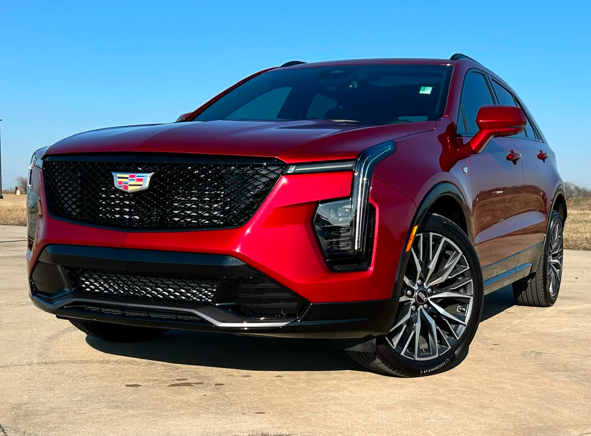 2025 Cadillac XT4 Sport 1