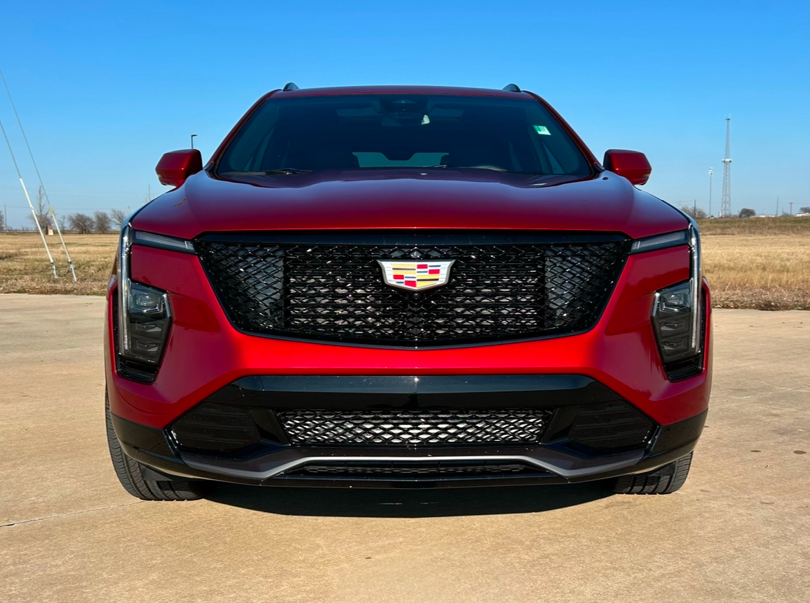 2025 Cadillac XT4 Sport 3