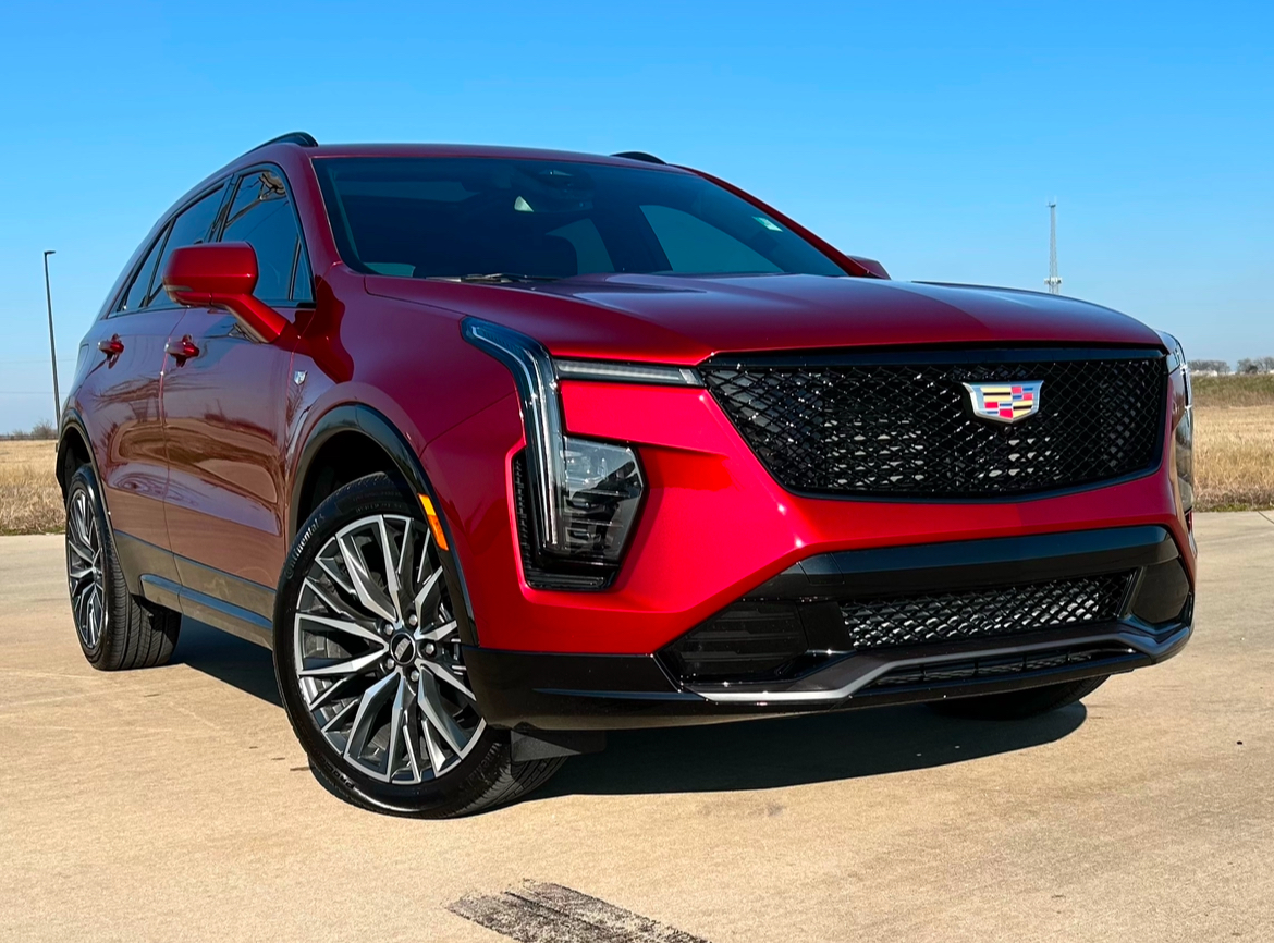 2025 Cadillac XT4 Sport 4