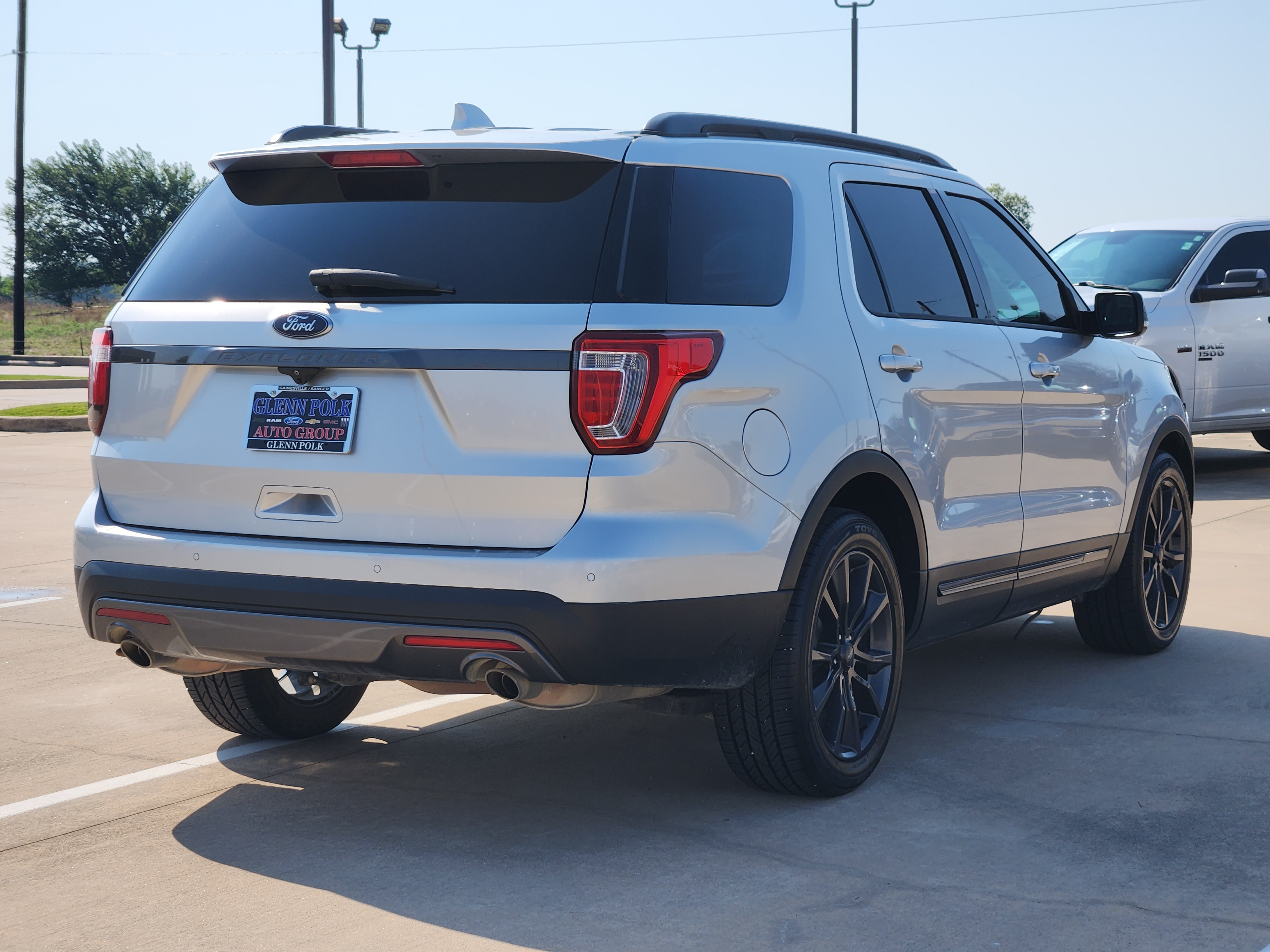 2017 Ford Explorer XLT 7