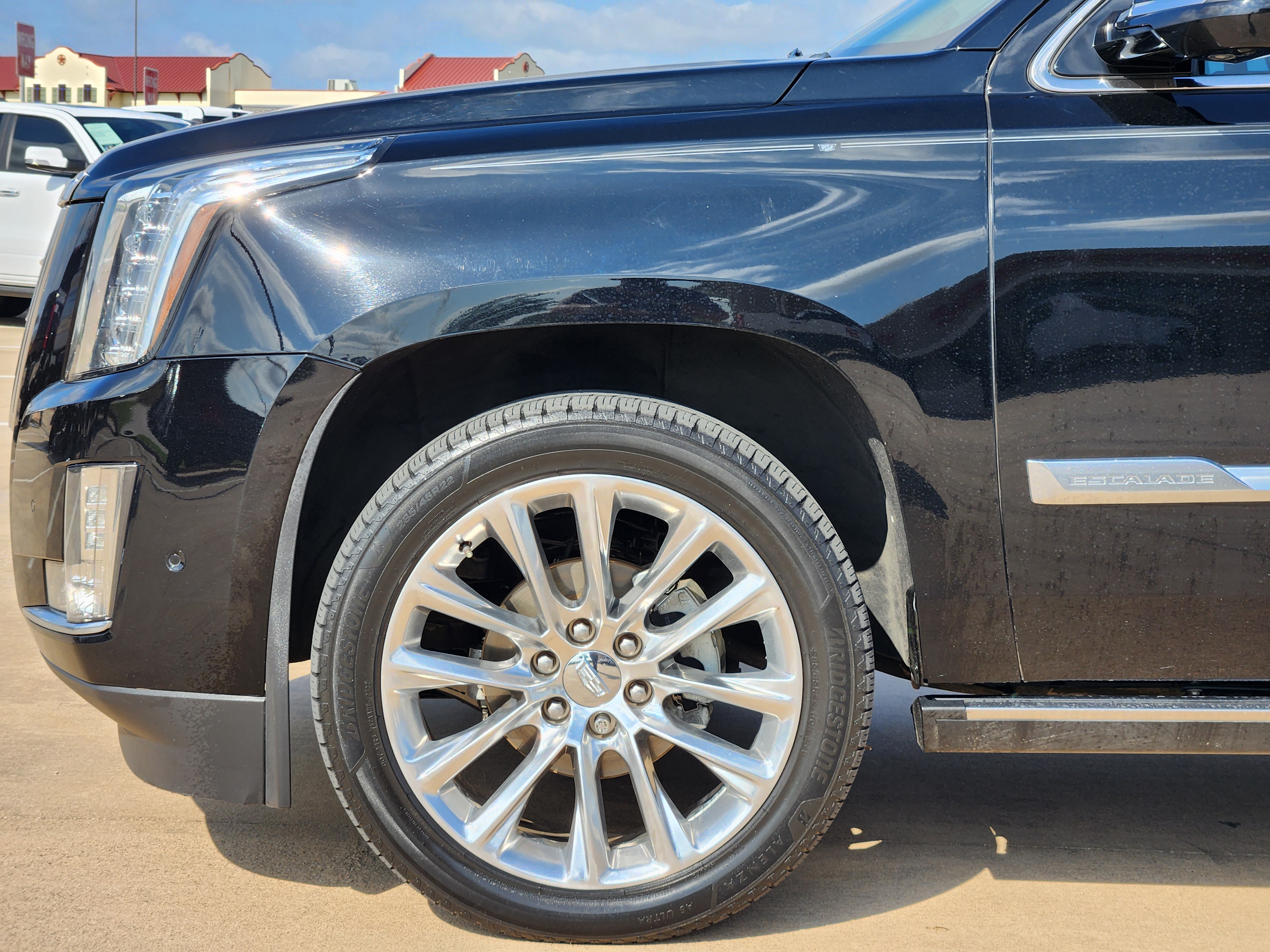 2017 Cadillac Escalade ESV Premium 8