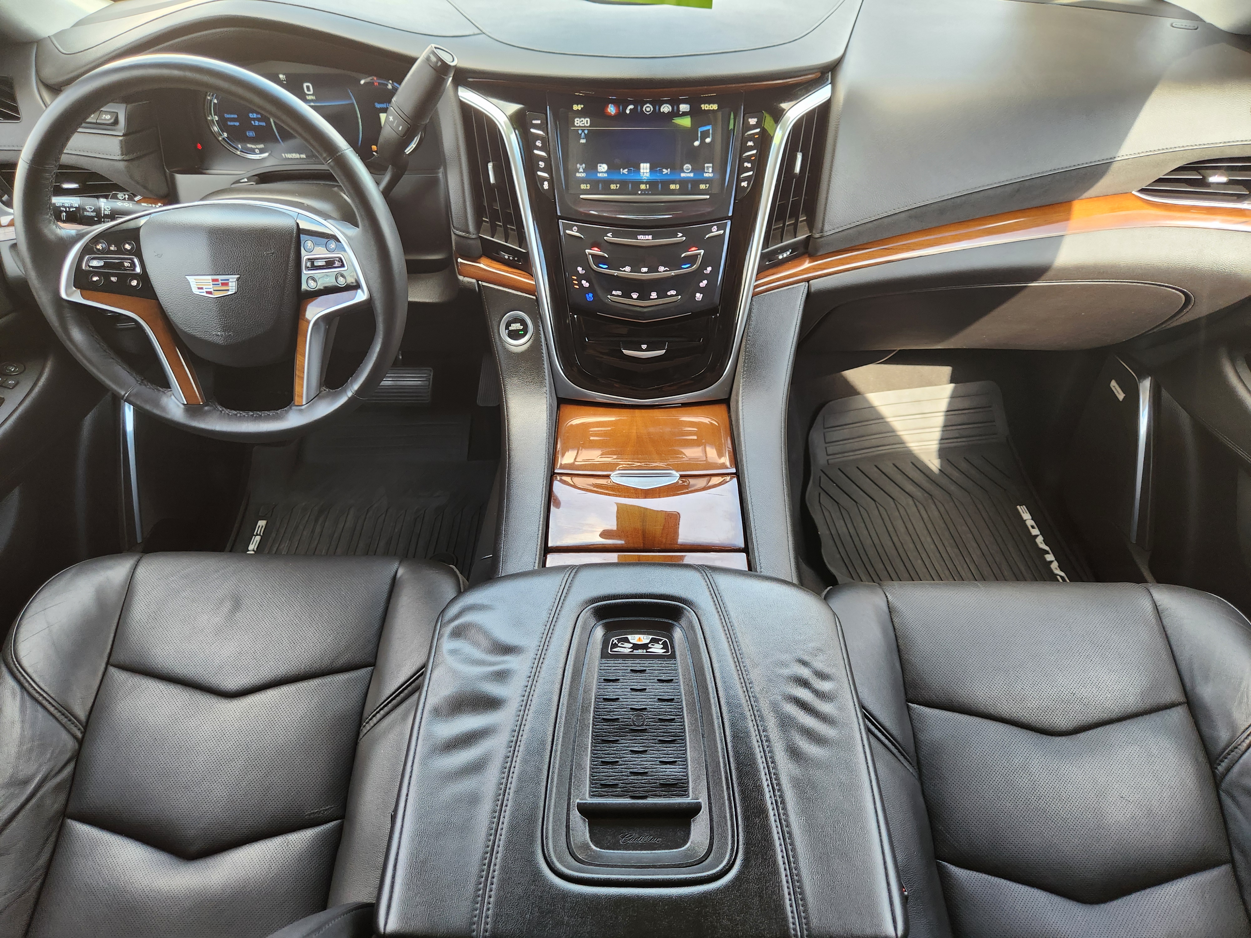 2017 Cadillac Escalade ESV Premium 26