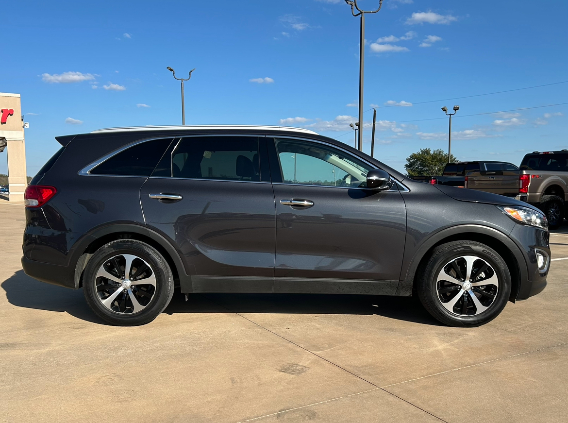 2017 Kia Sorento EX 4