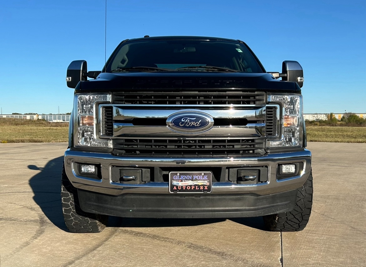 2017 Ford F-250SD XLT 2