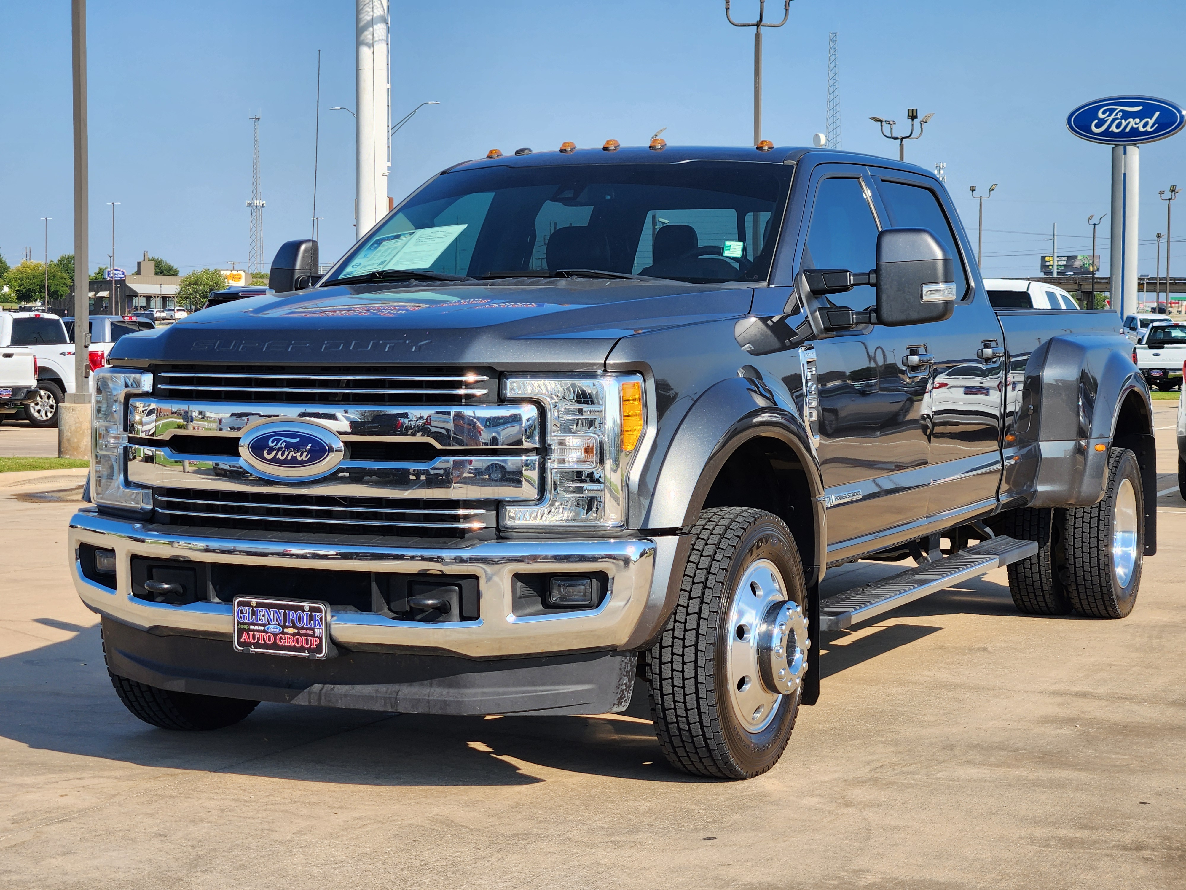 2017 Ford F-450SD Lariat 3