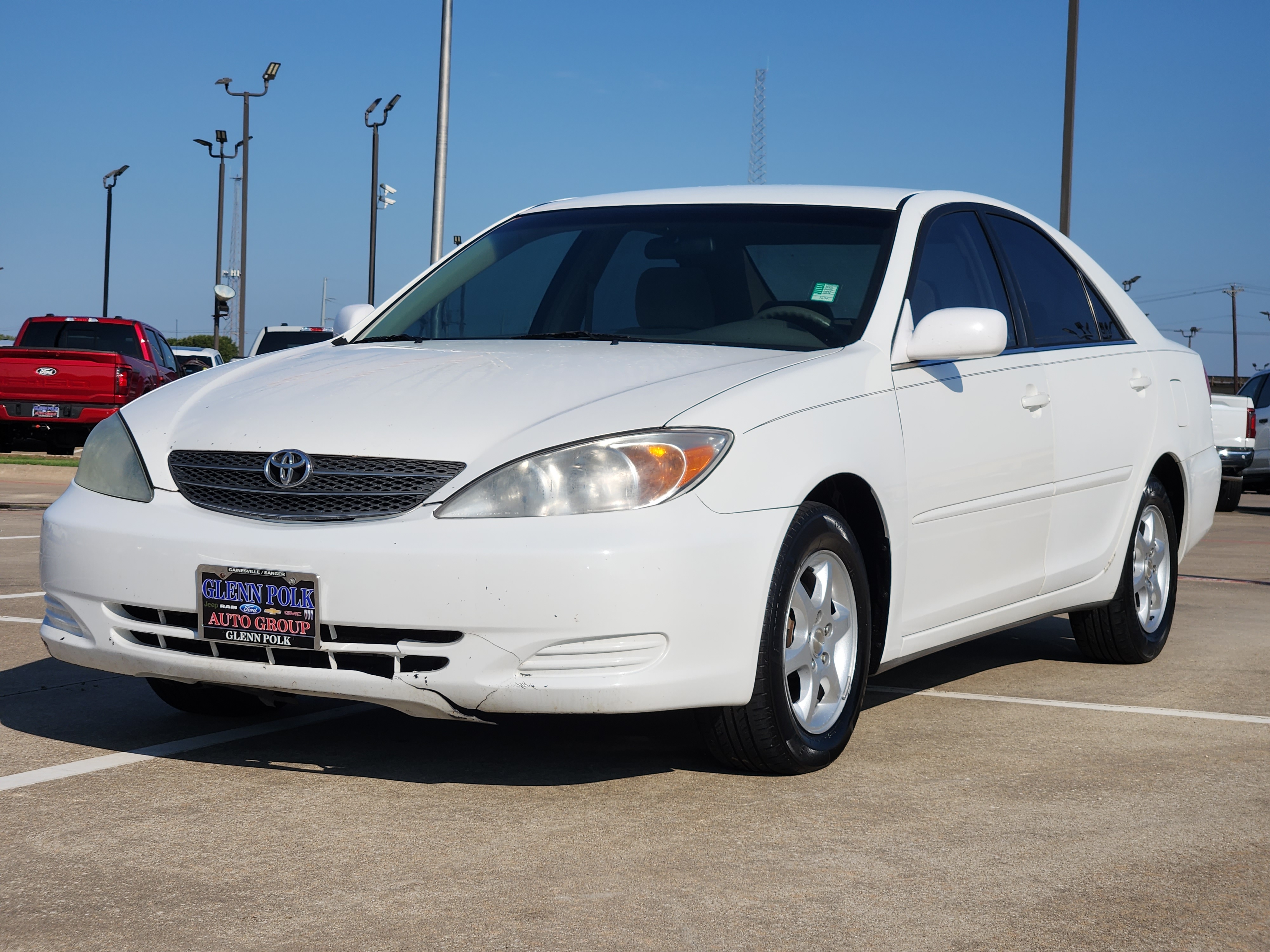 2004 Toyota Camry LE 3