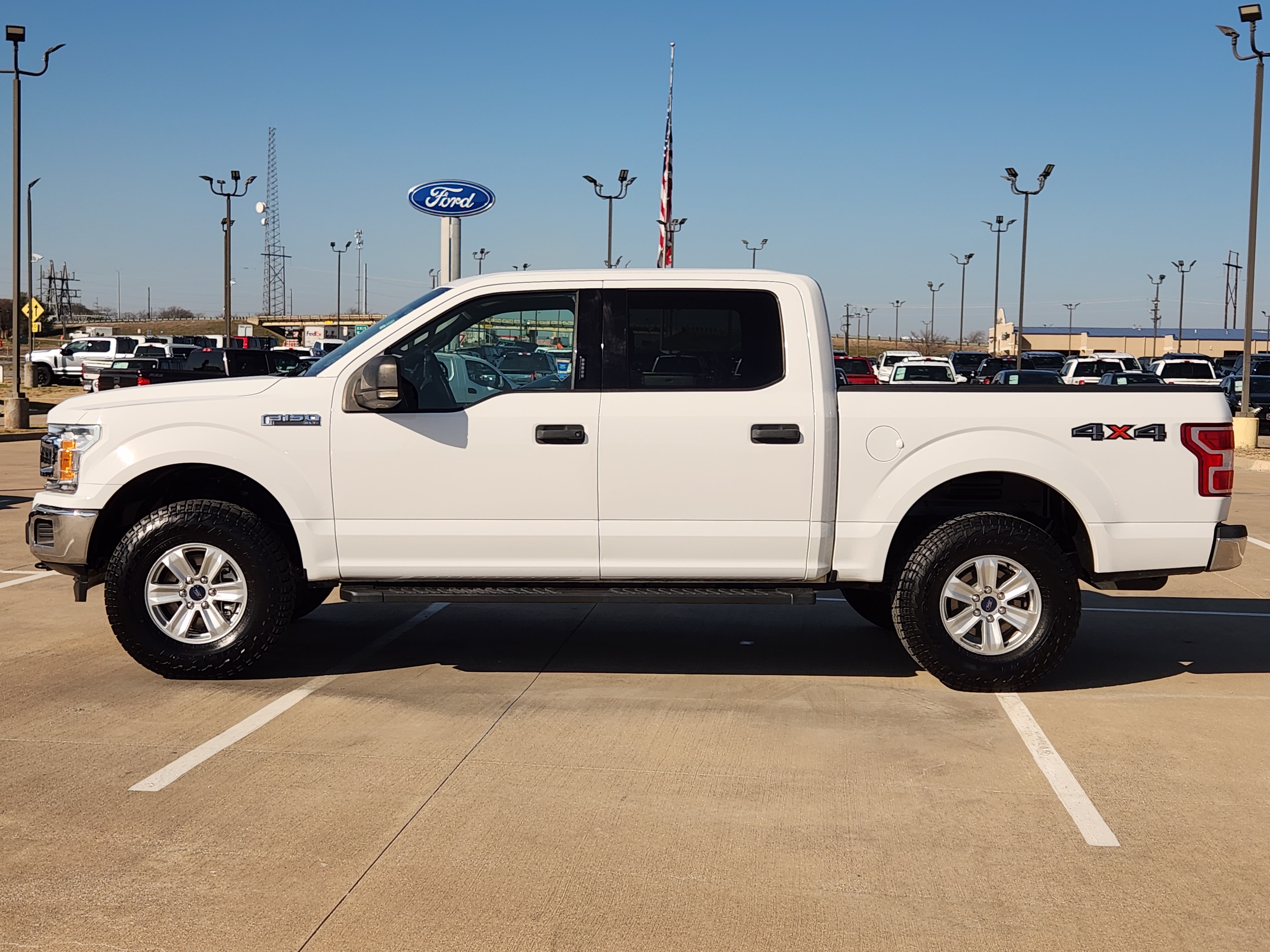 2019 Ford F-150 XLT 4