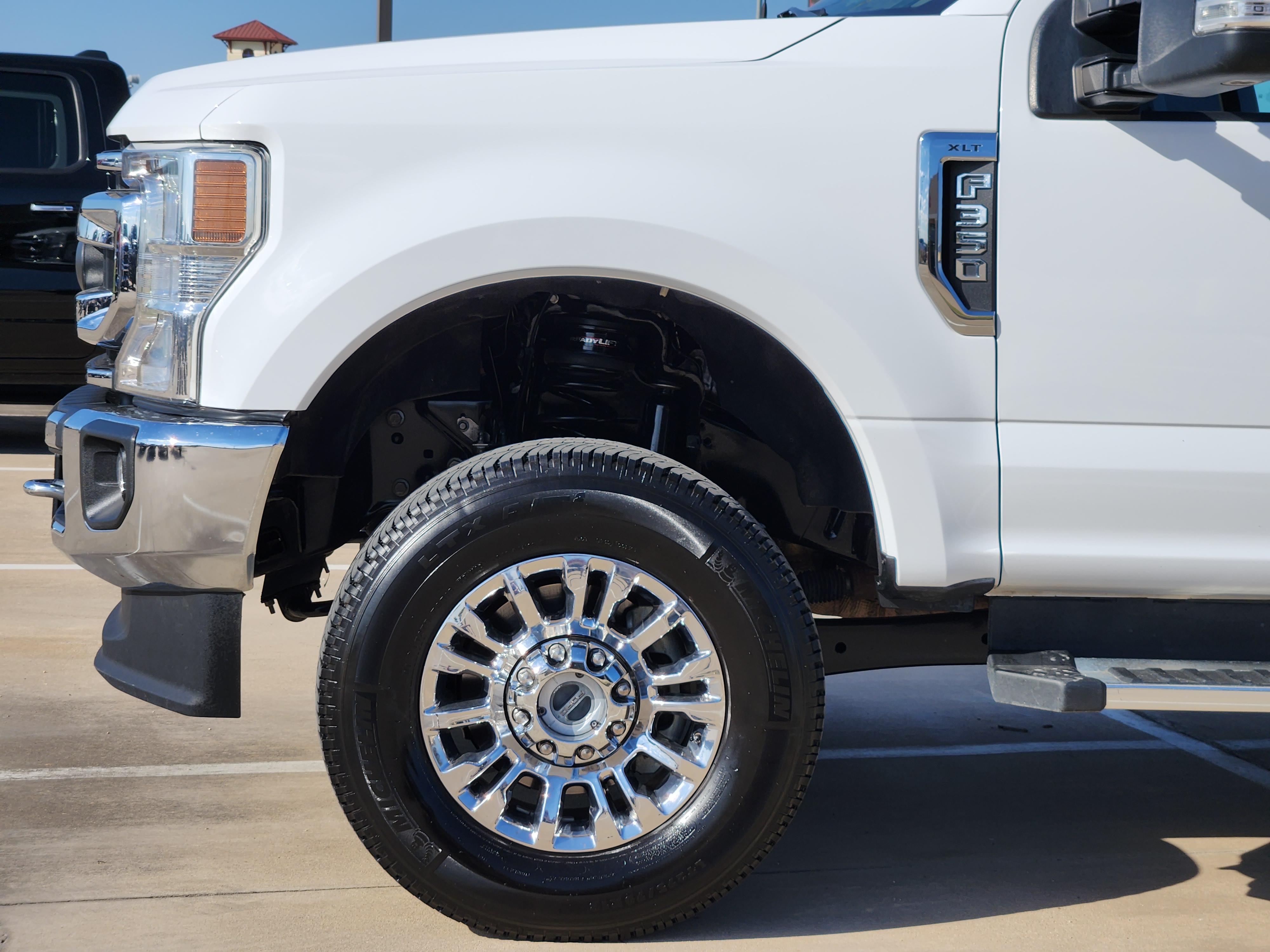 2022 Ford F-350SD XLT 8