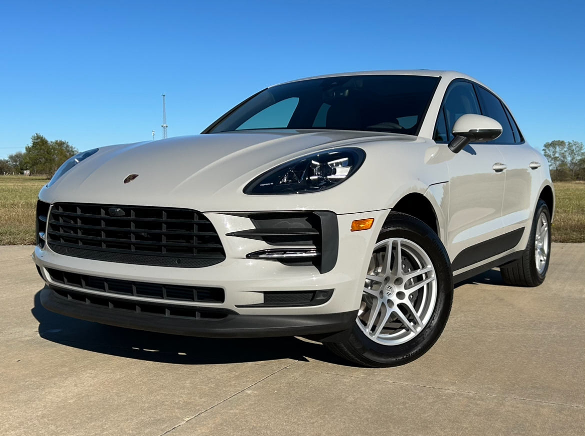 2021 Porsche Macan Base 3