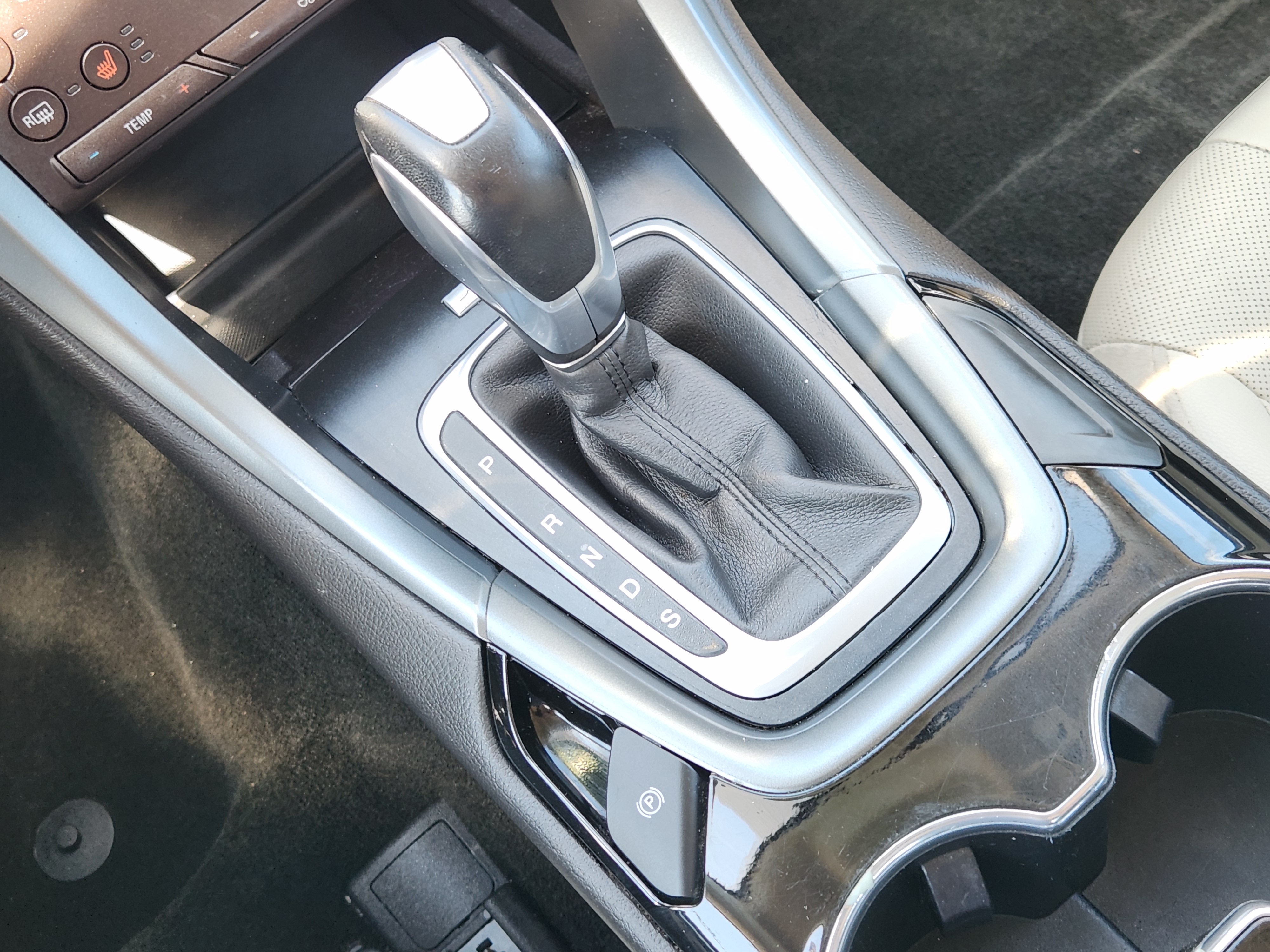 2016 Ford Fusion Titanium 20