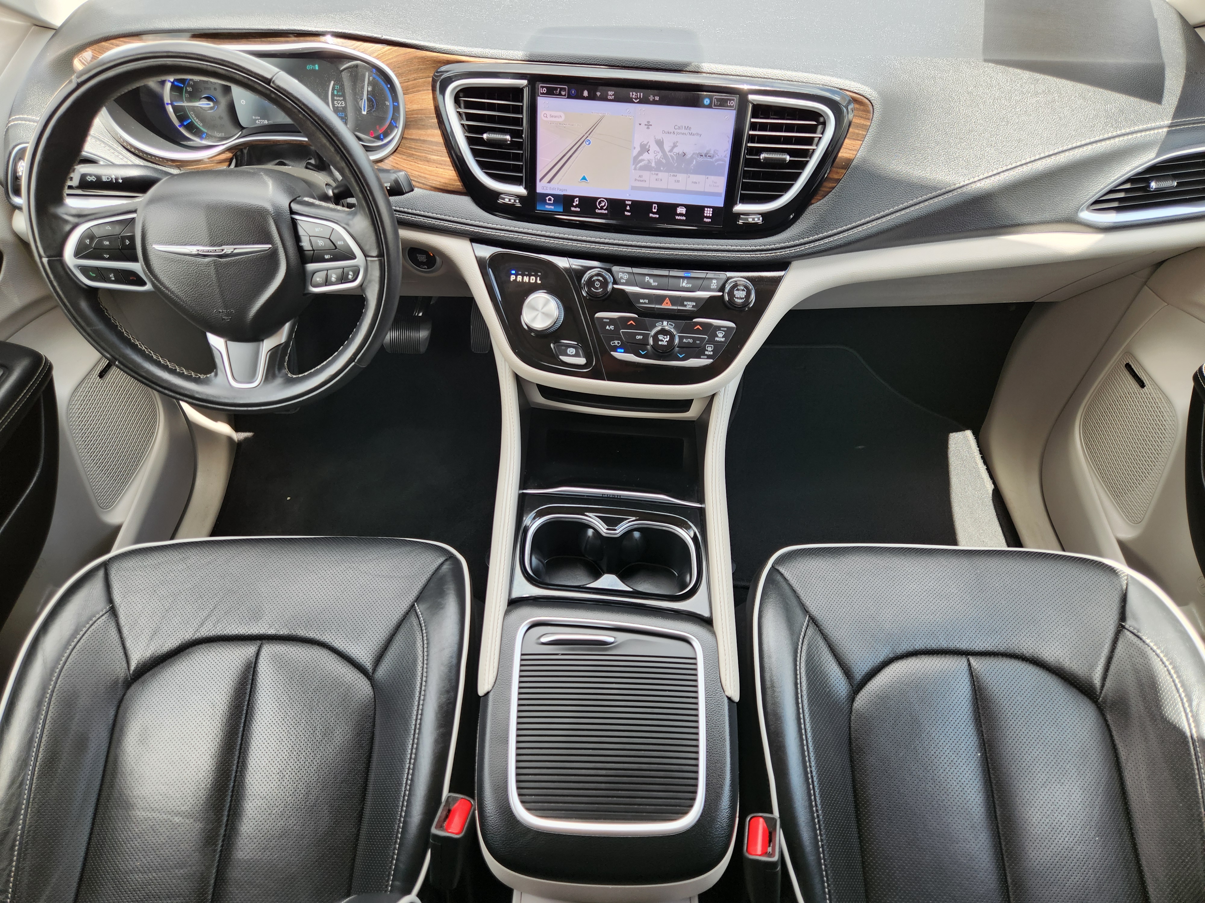 2022 Chrysler Pacifica Hybrid Limited 25