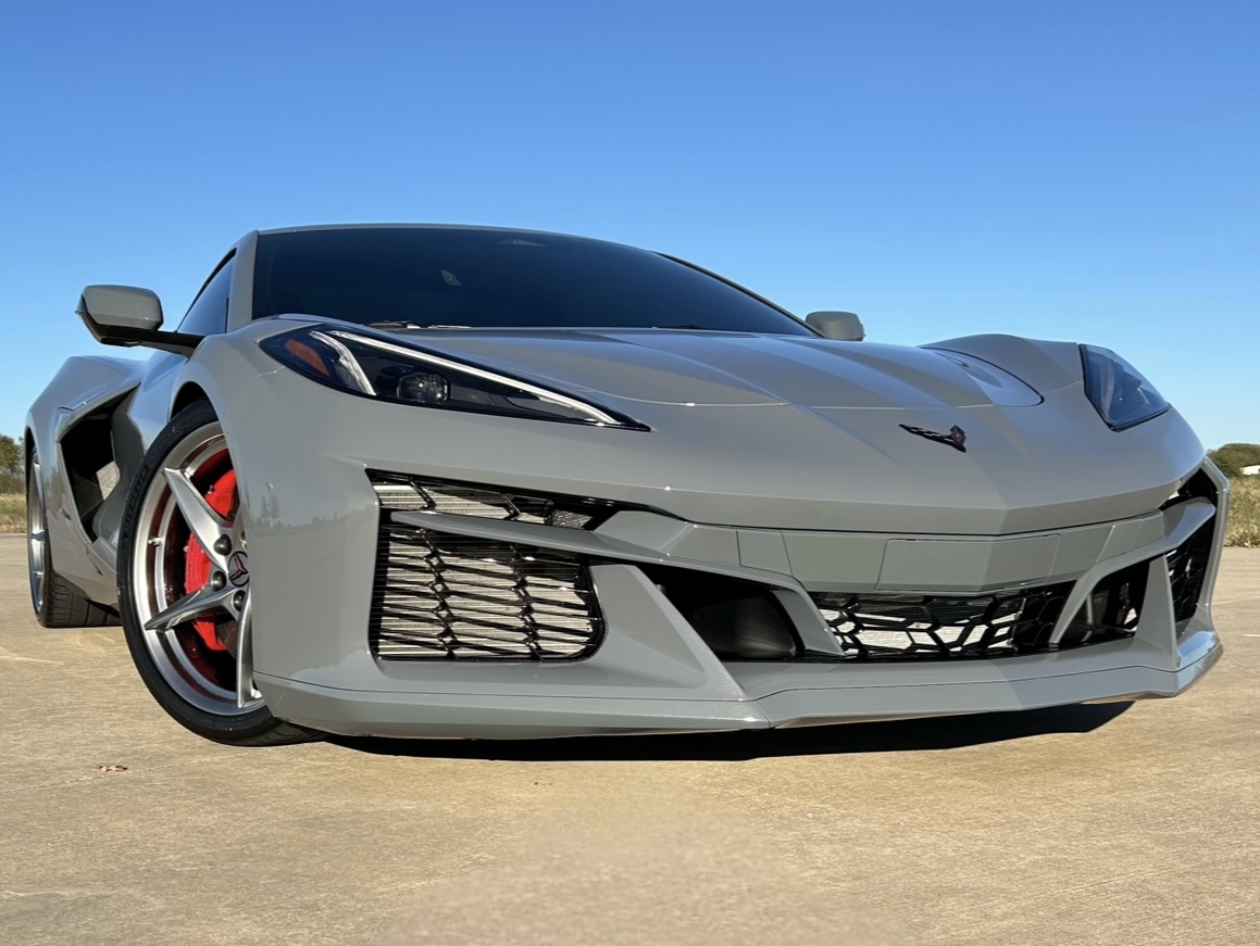 2024 Chevrolet Corvette E-Ray 2