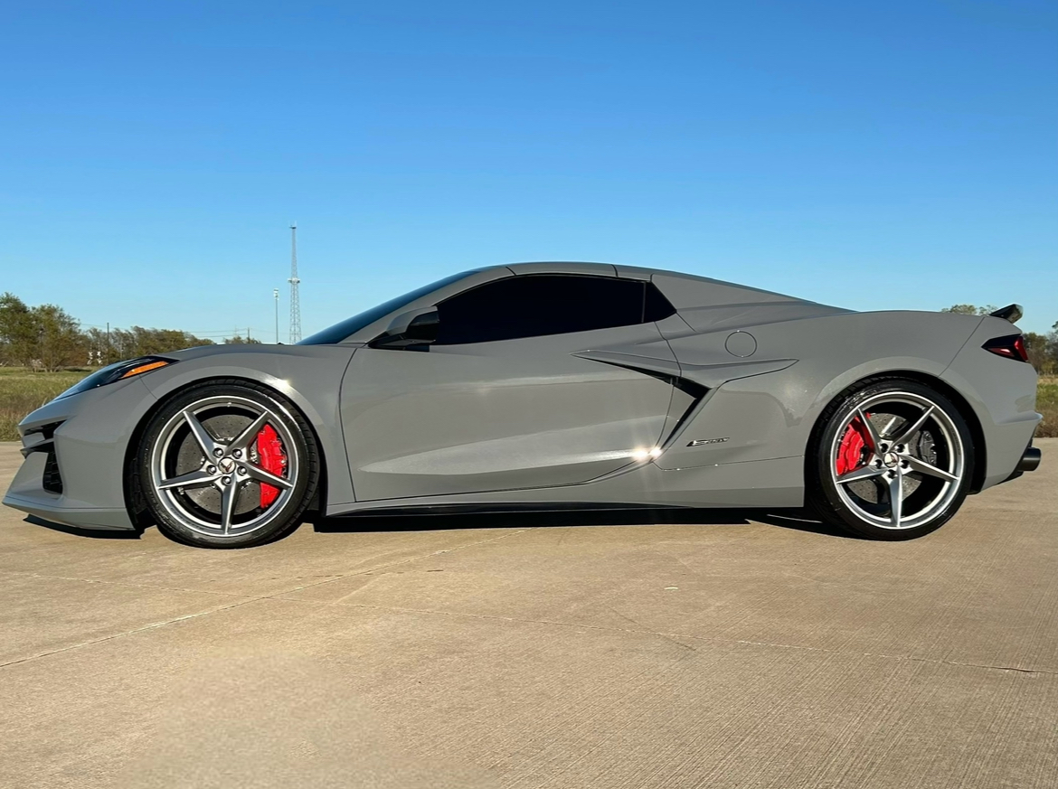 2024 Chevrolet Corvette E-Ray 6