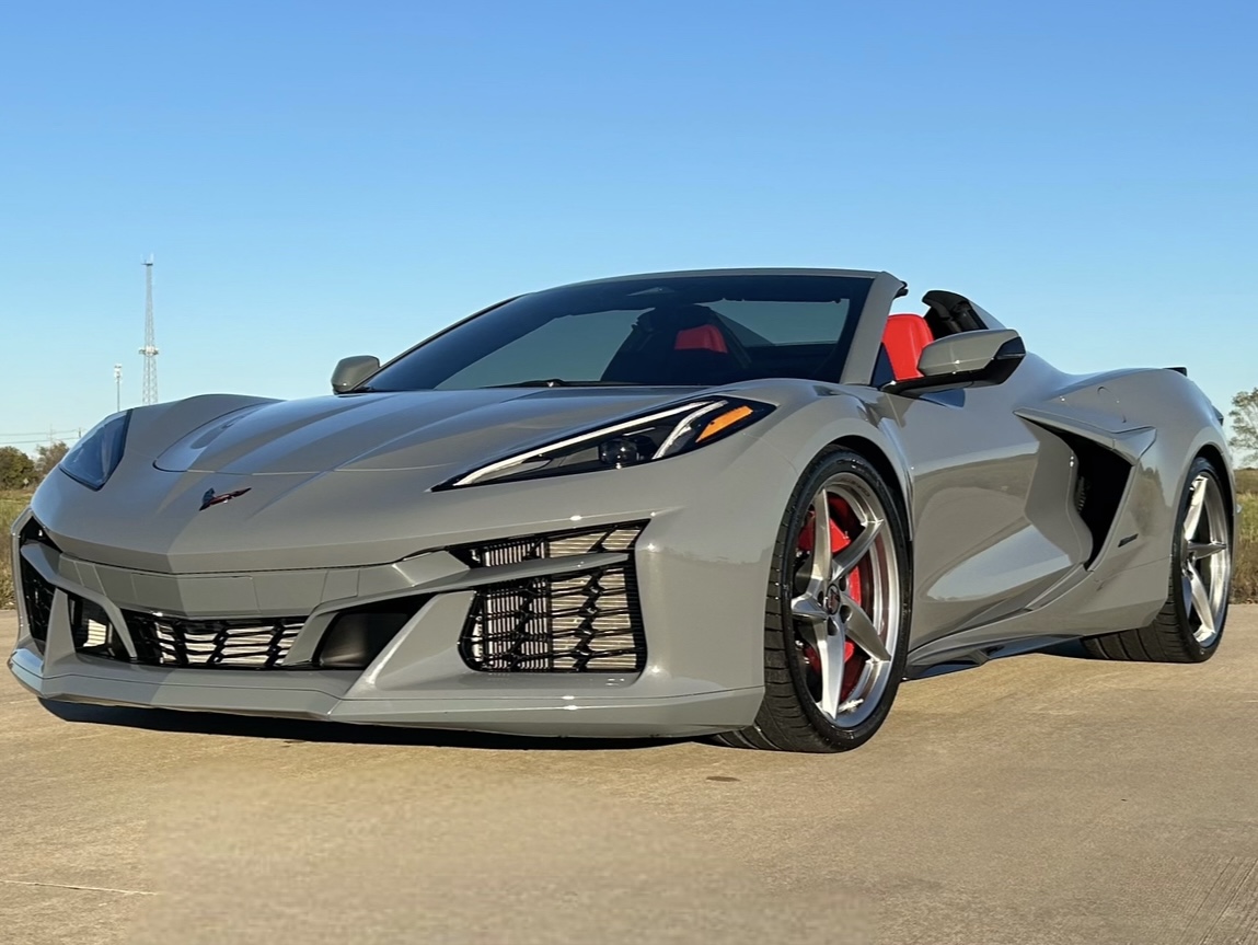 2024 Chevrolet Corvette E-Ray 17