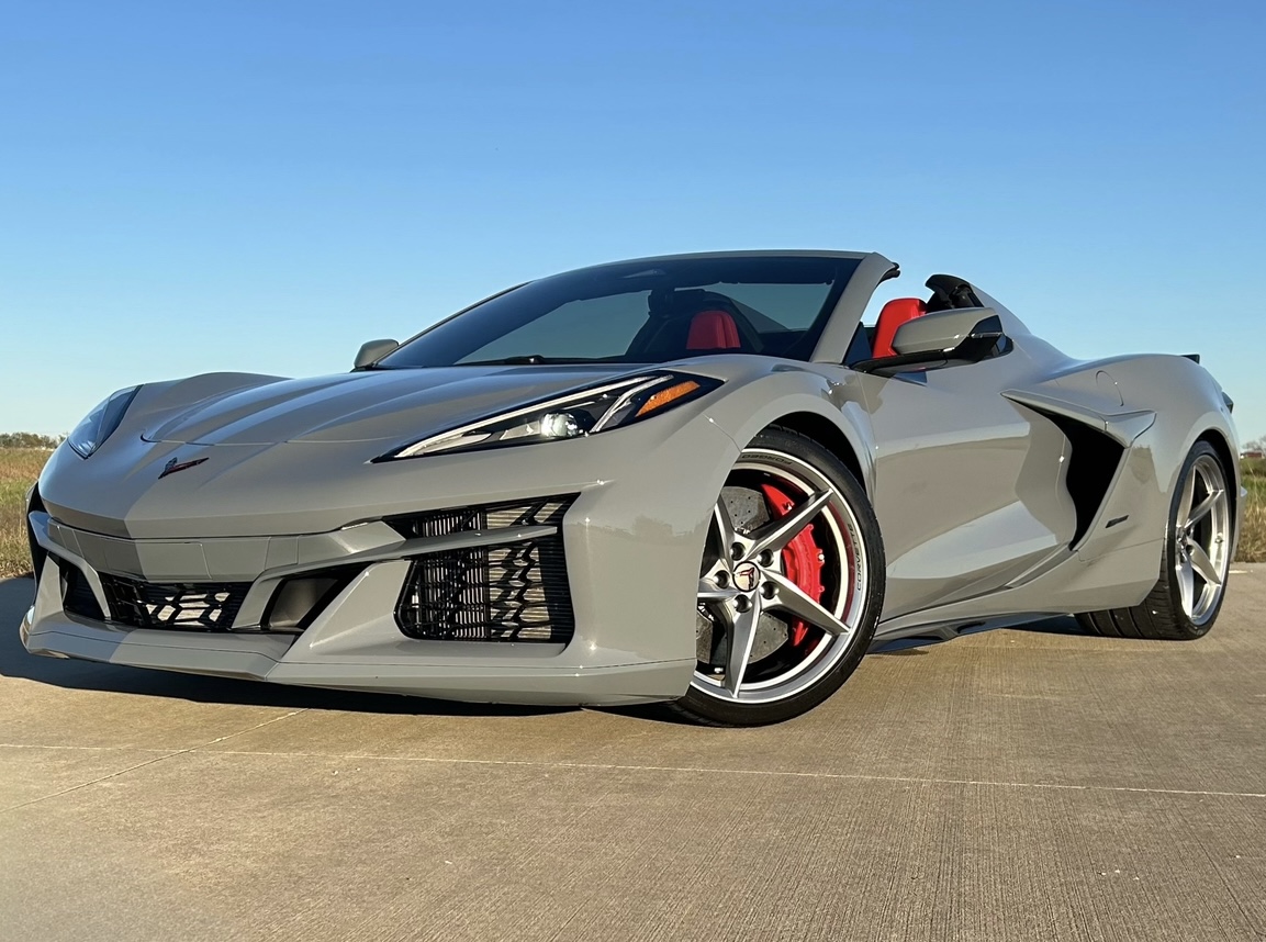 2024 Chevrolet Corvette E-Ray 18