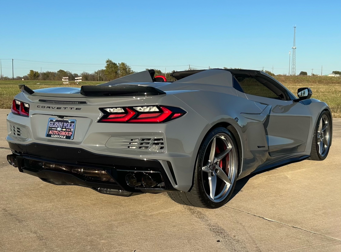 2024 Chevrolet Corvette E-Ray 24