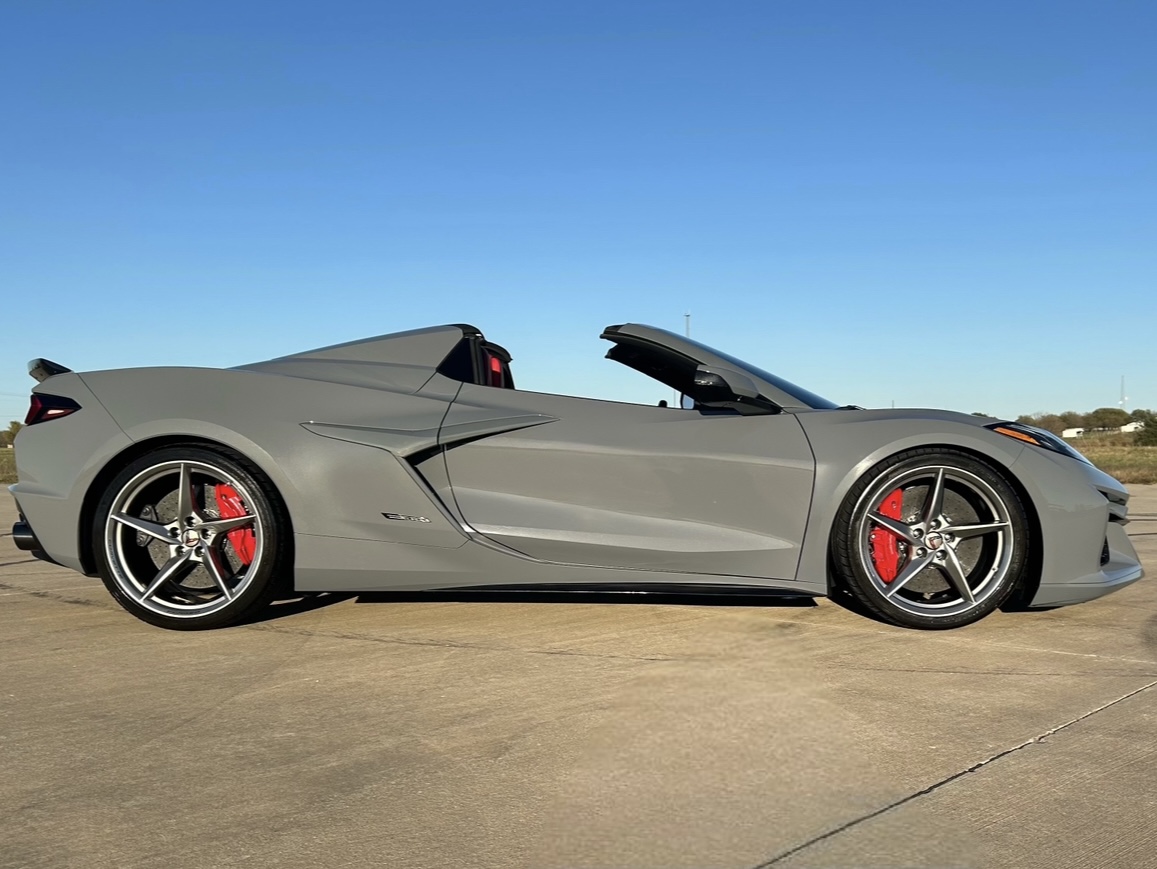 2024 Chevrolet Corvette E-Ray 26