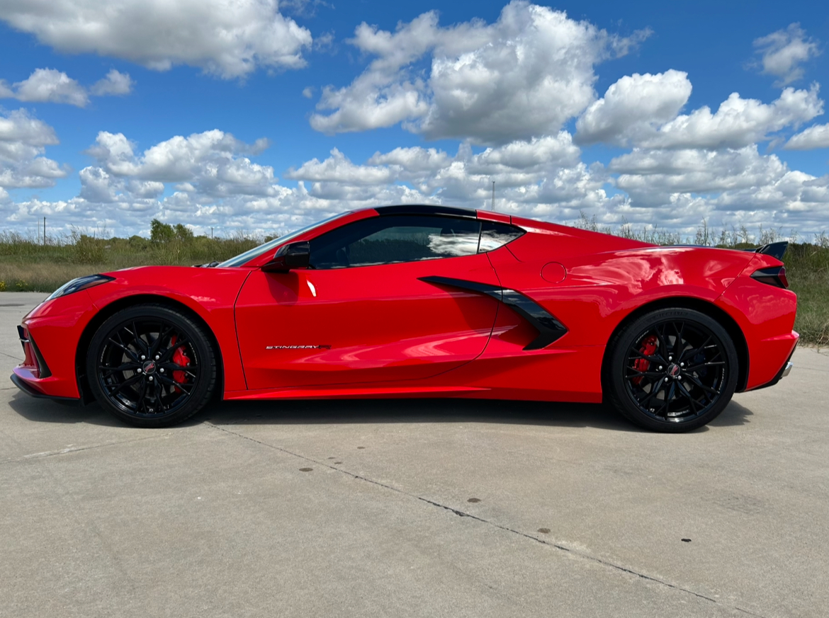 2024 Chevrolet Corvette Stingray 12