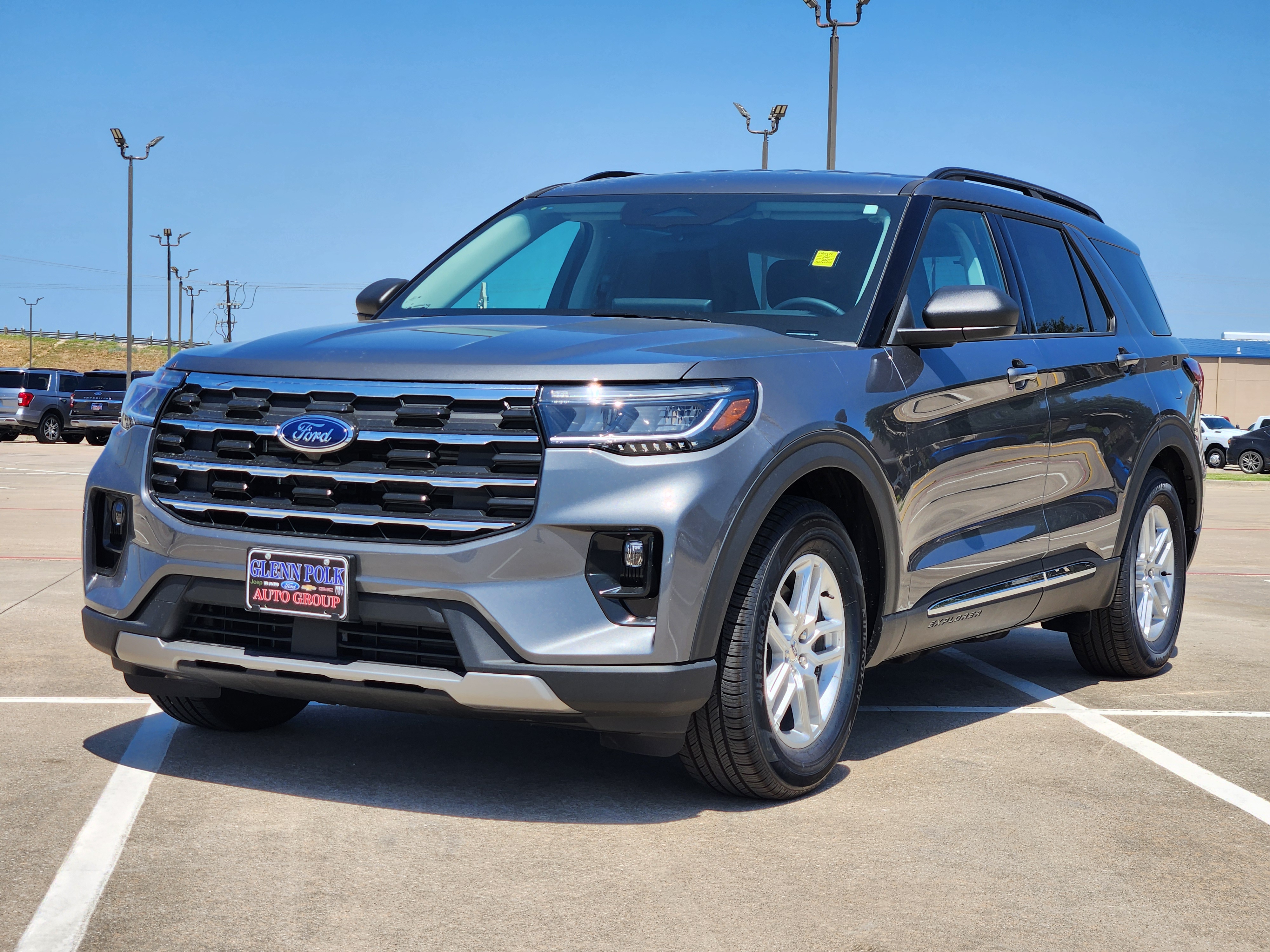 2025 Ford Explorer Active 2