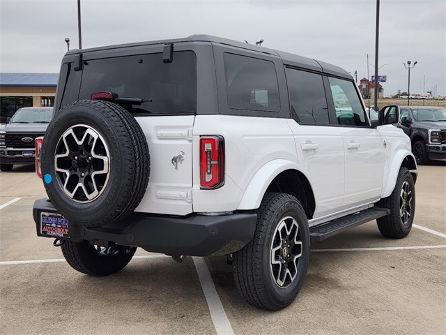 2024 Ford Bronco Outer Banks 5