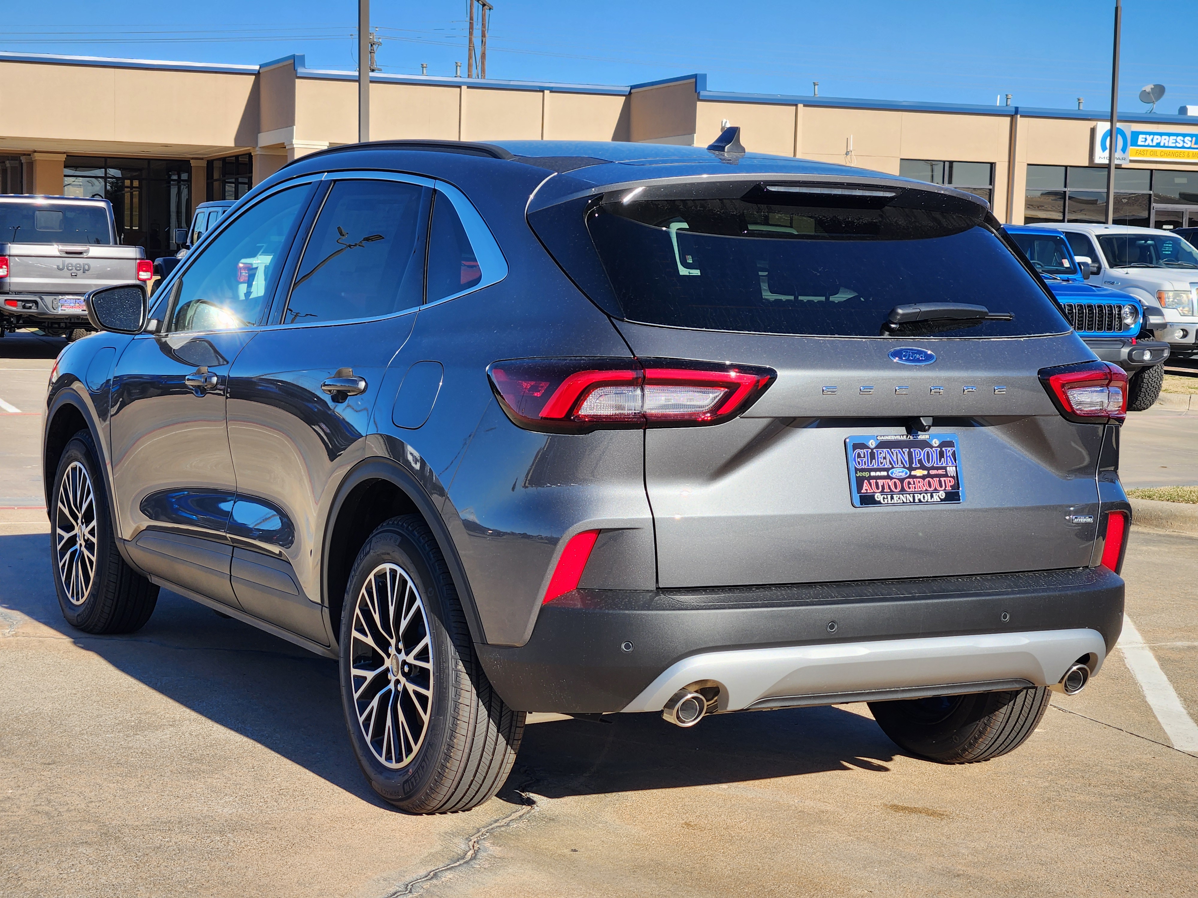 2025 Ford Escape Plug-In Hybrid Base 4