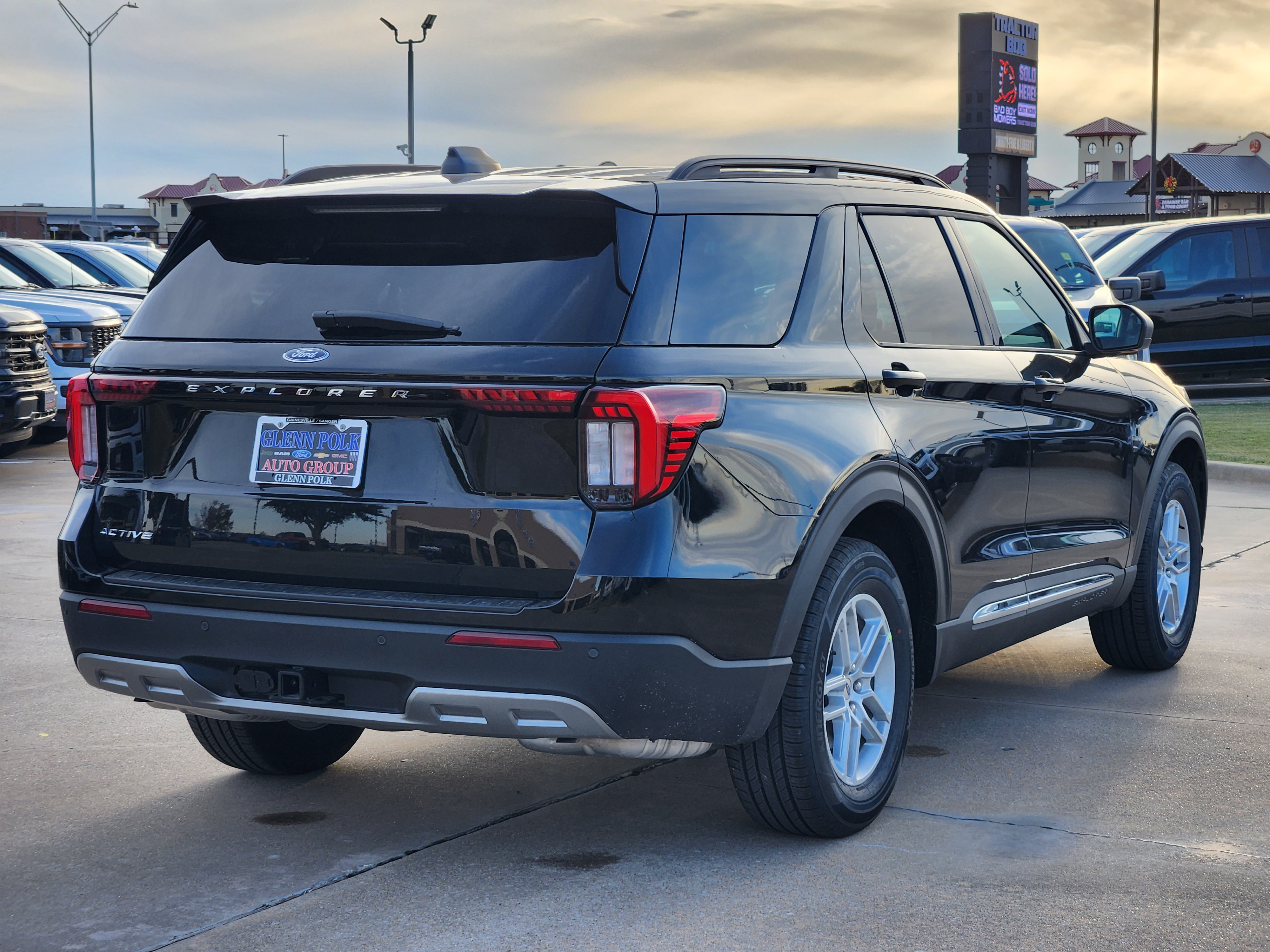 2025 Ford Explorer Active 5