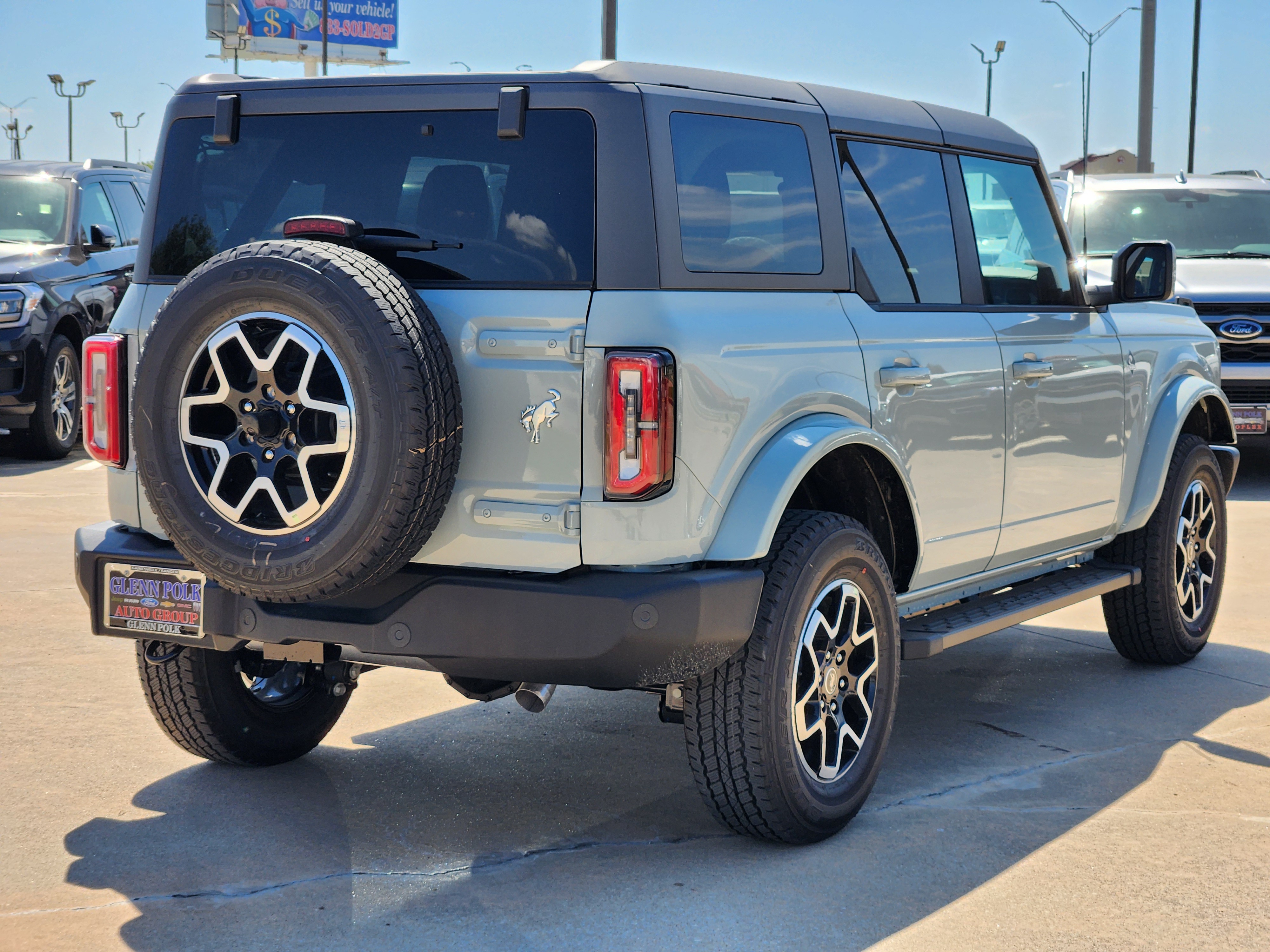 2024 Ford Bronco Outer Banks 5