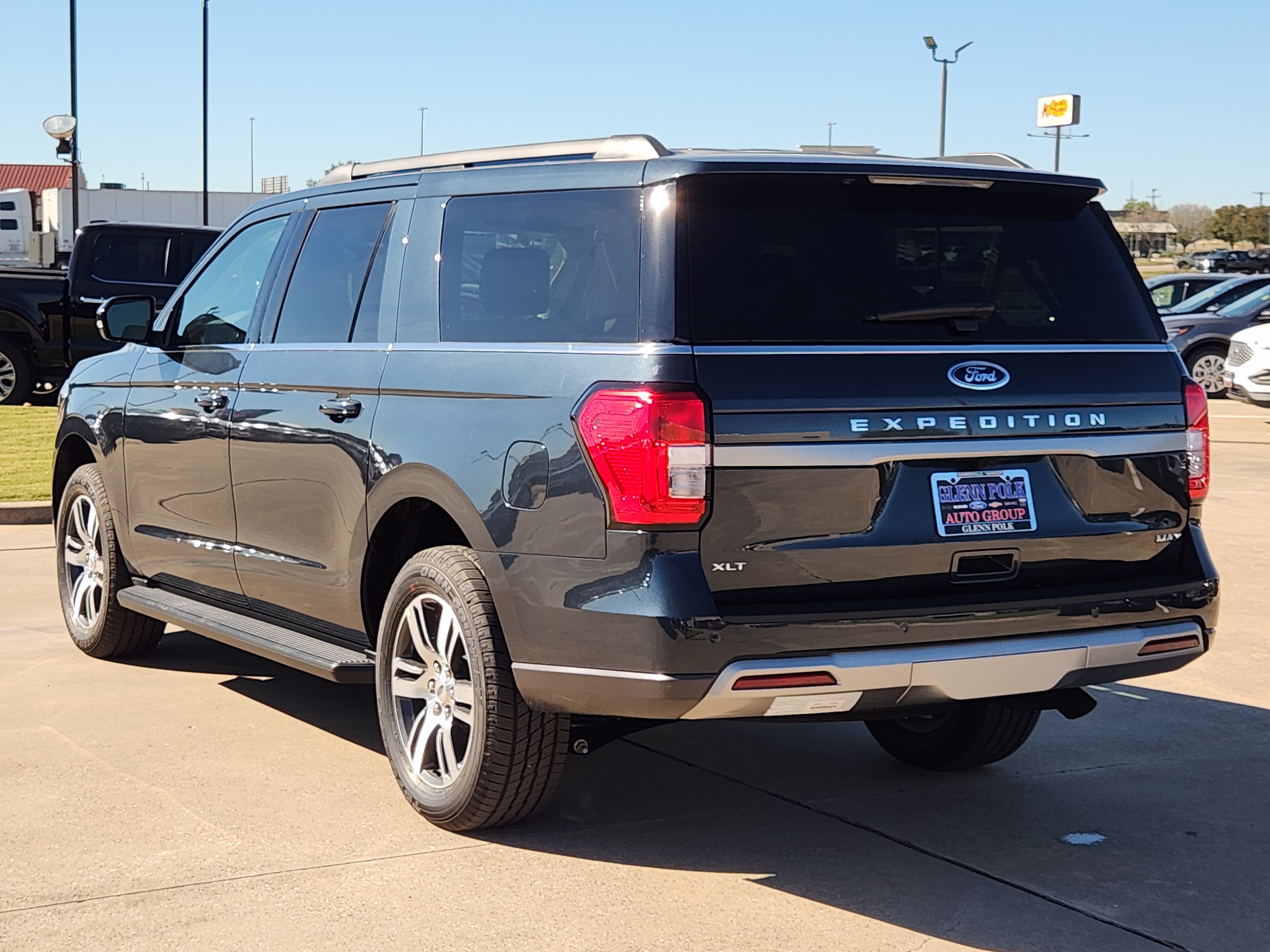 2024 Ford Expedition Max XLT 4