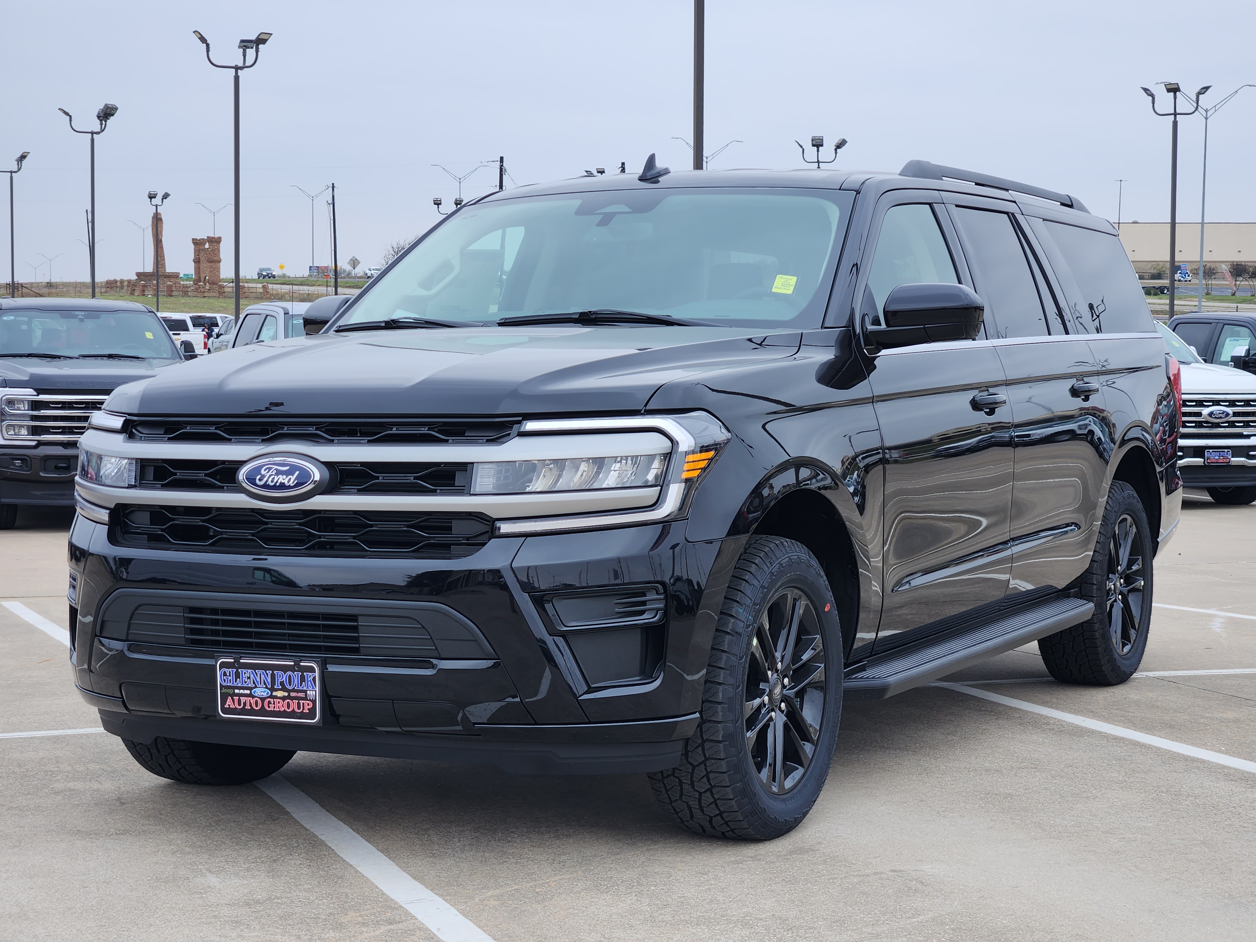 2024 Ford Expedition Max XLT 2