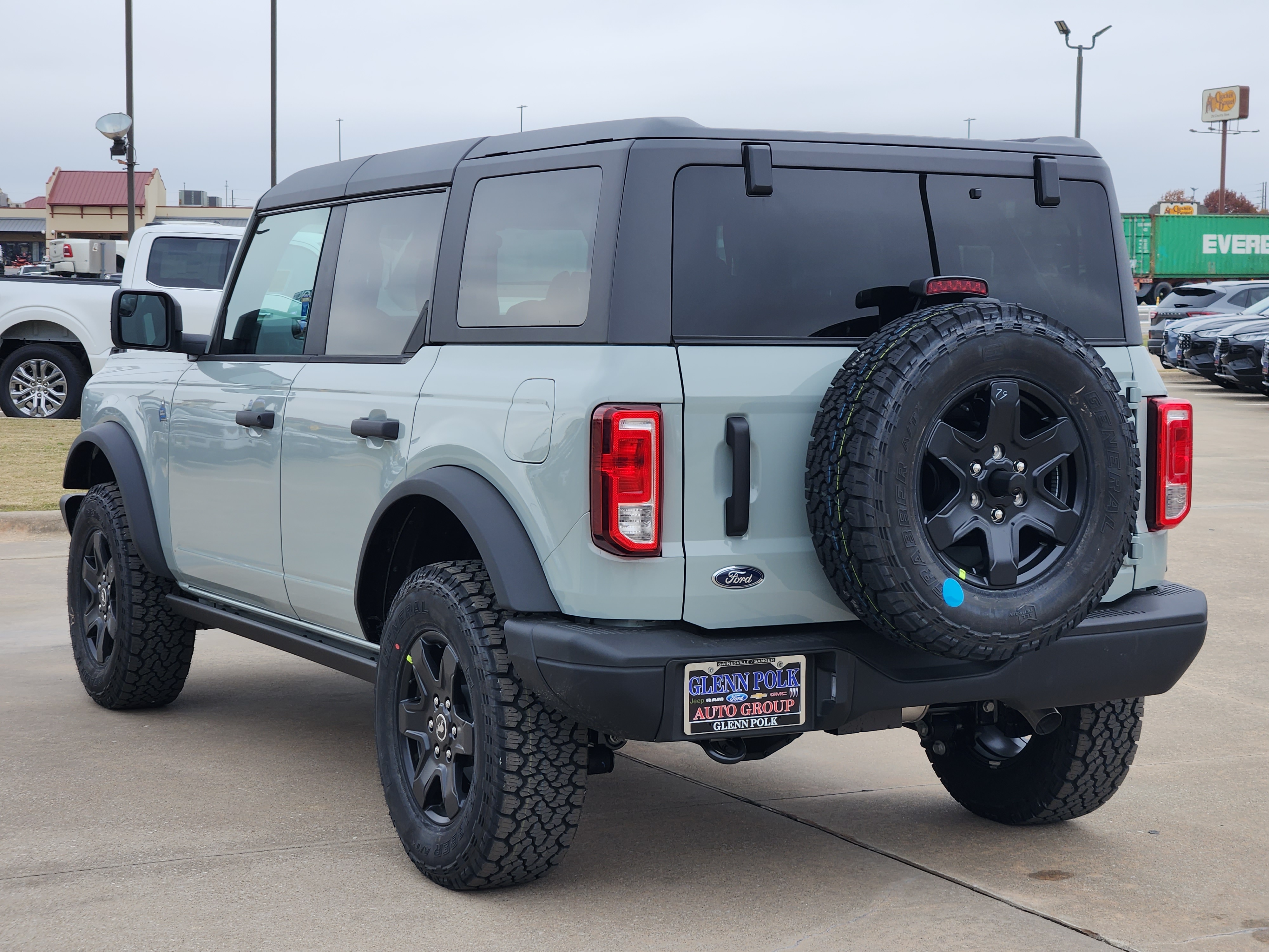 2024 Ford Bronco Black Diamond 4