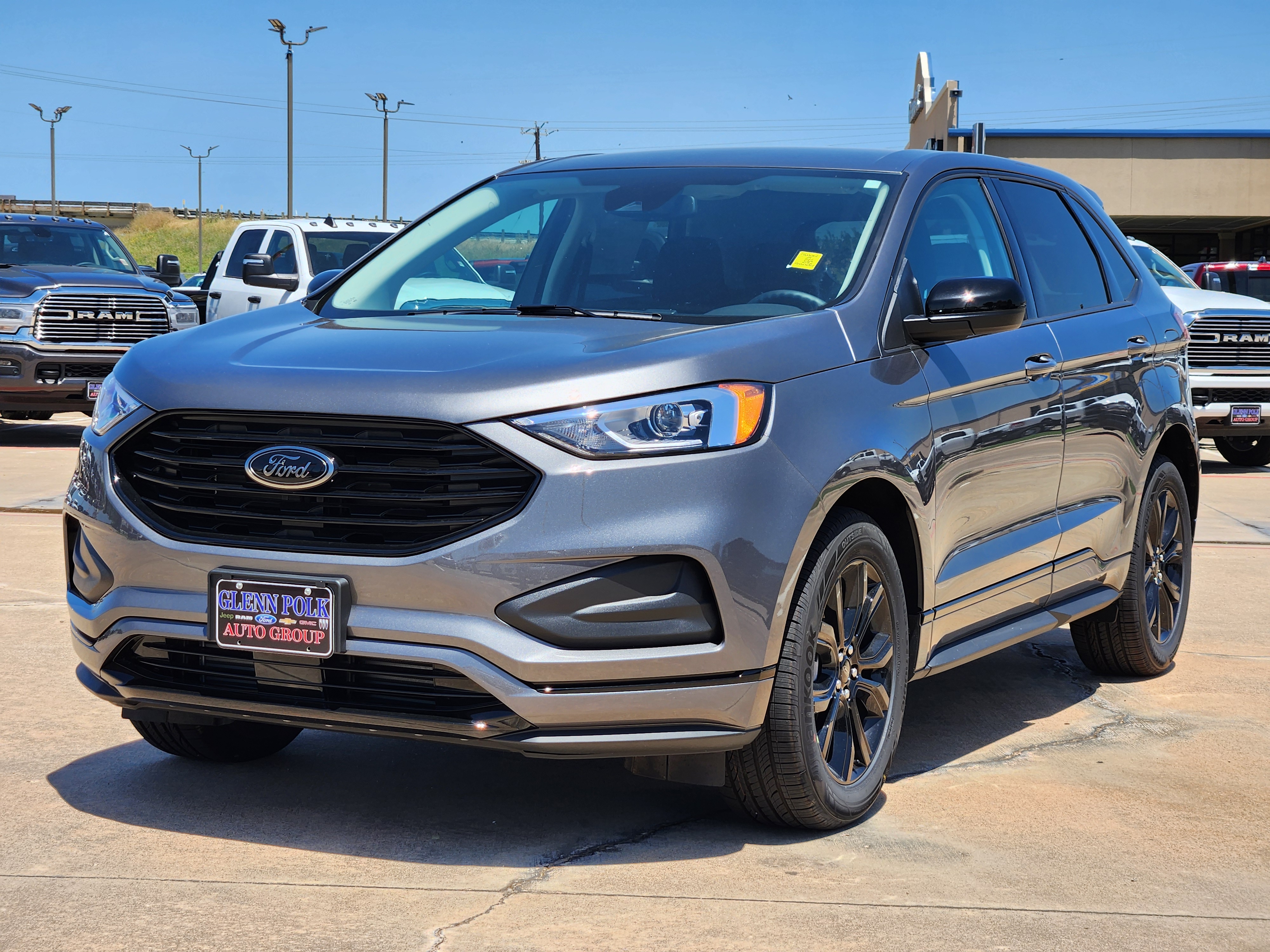 2024 Ford Edge SE 2