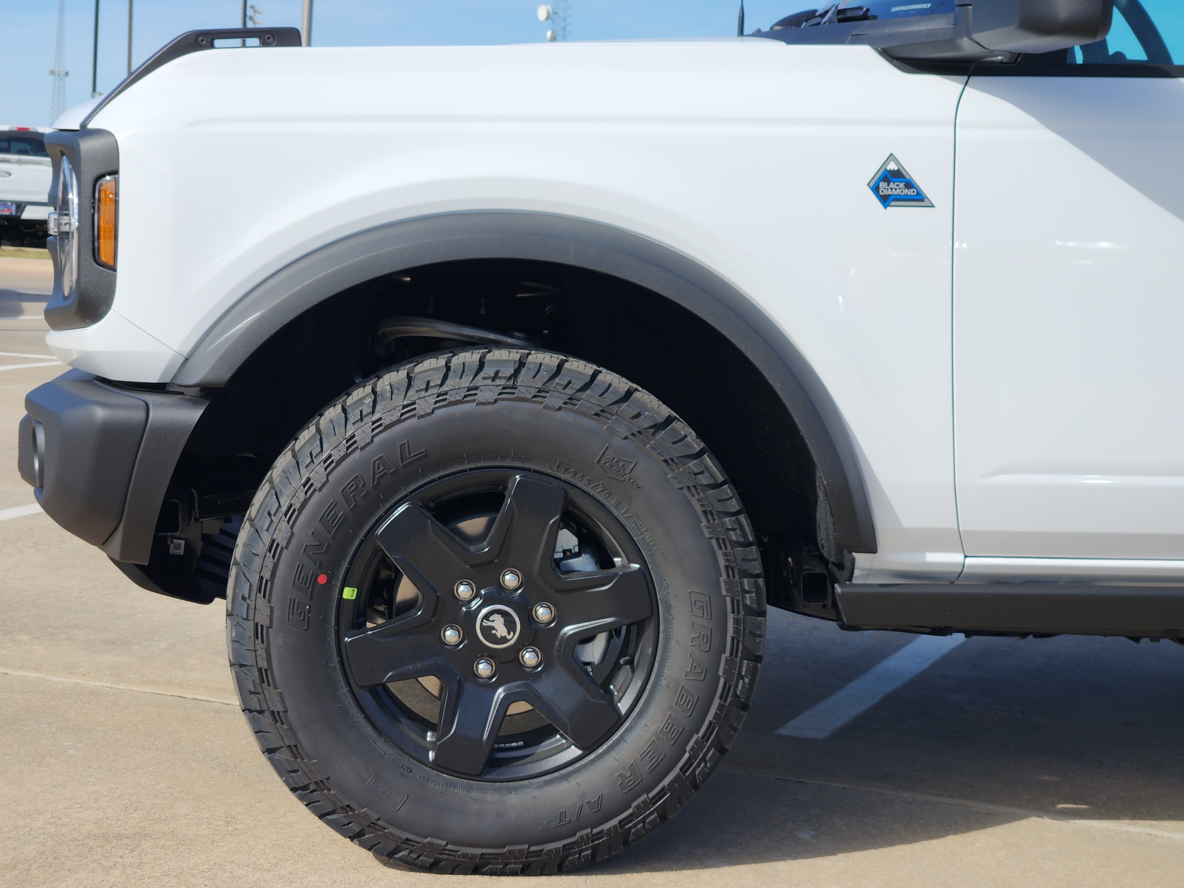 2024 Ford Bronco Black Diamond 6