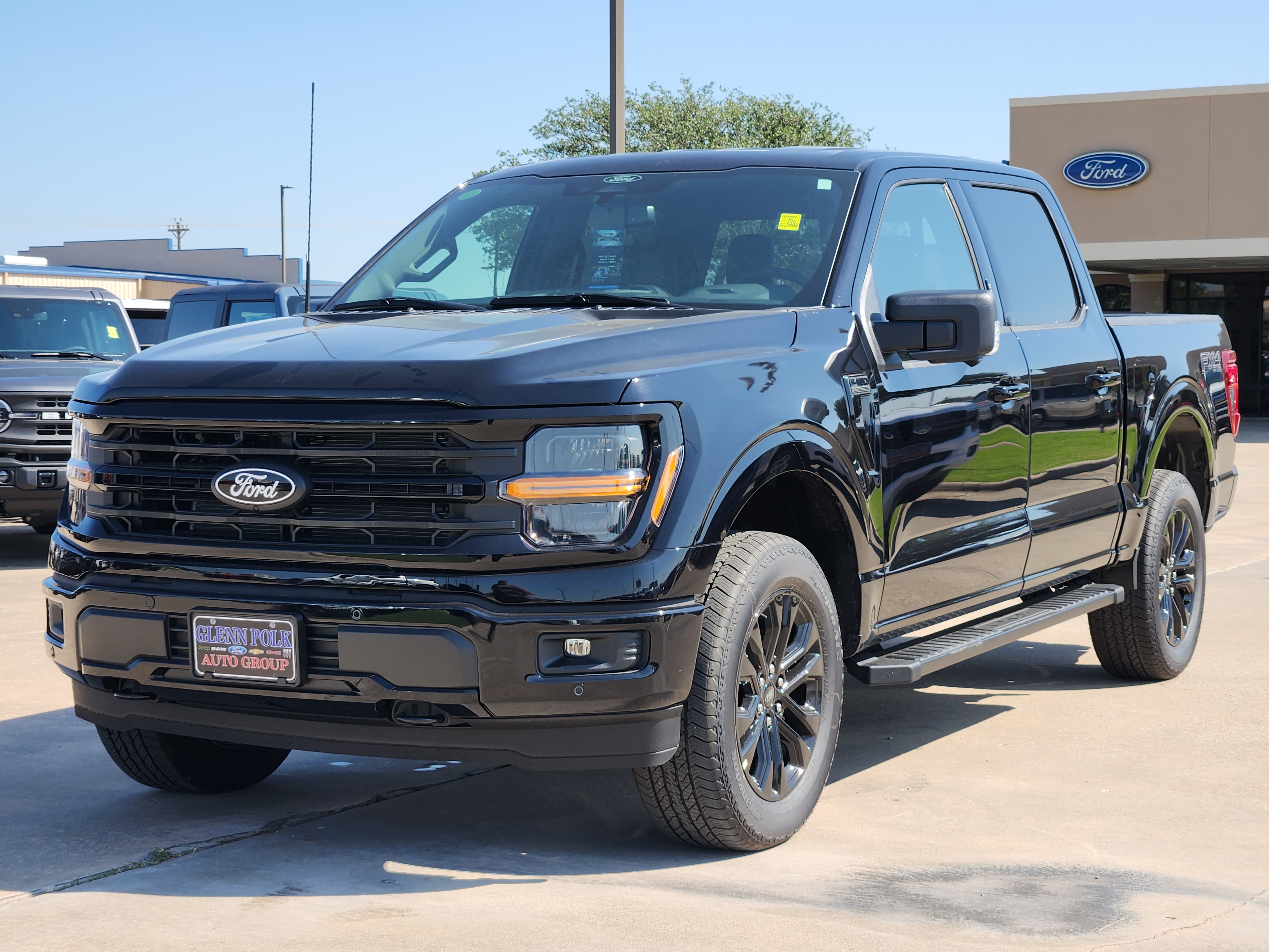 2024 Ford F-150 XLT 2